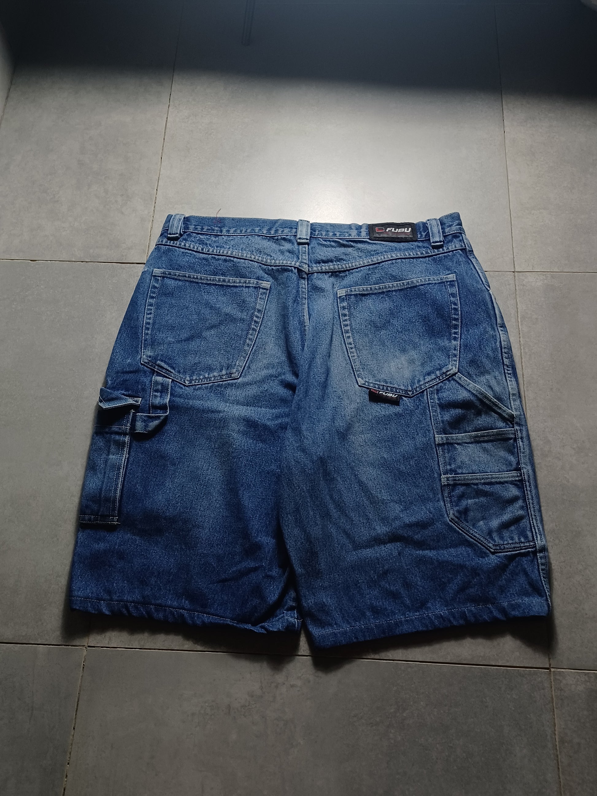 Niebieskie baggy jortsy FUBU