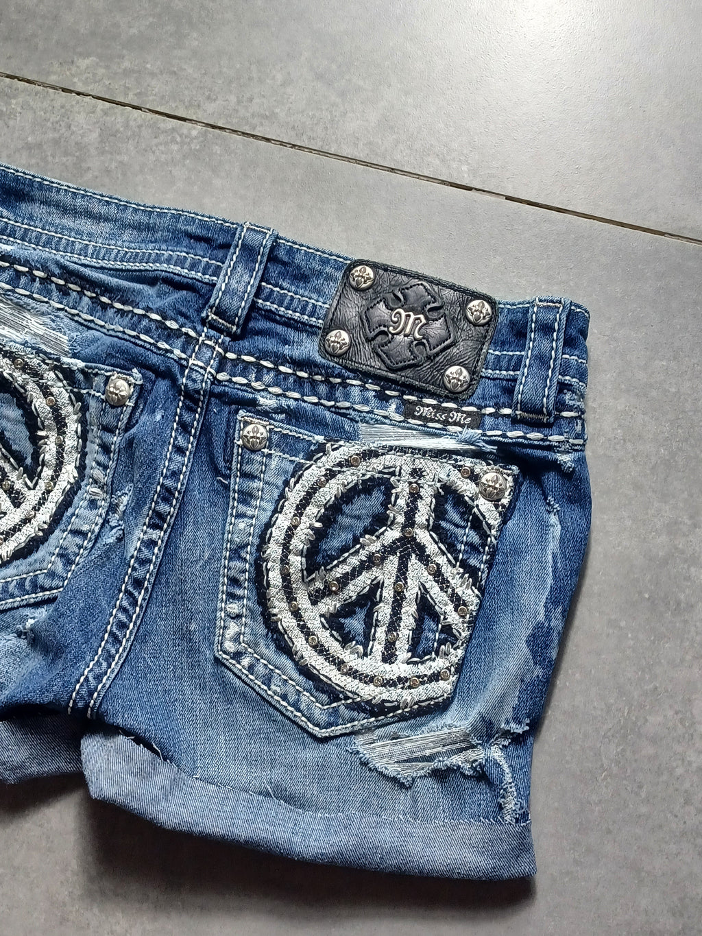 Niebieskie Low rise szorty jeansowe Miss Me