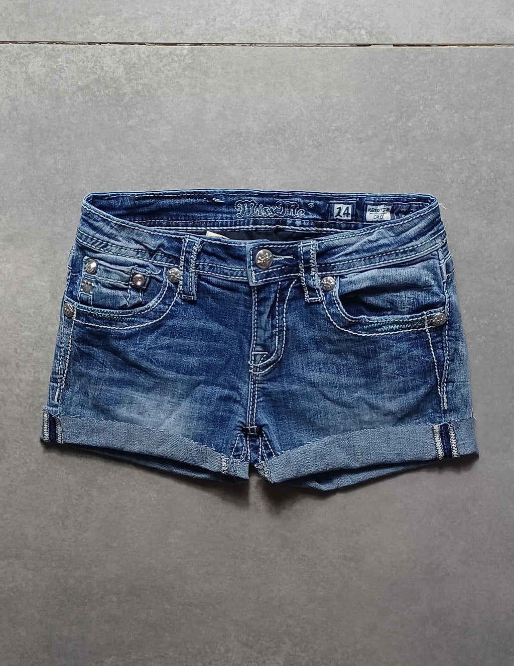 Niebieskie low rise szorty jeansowe Miss Me