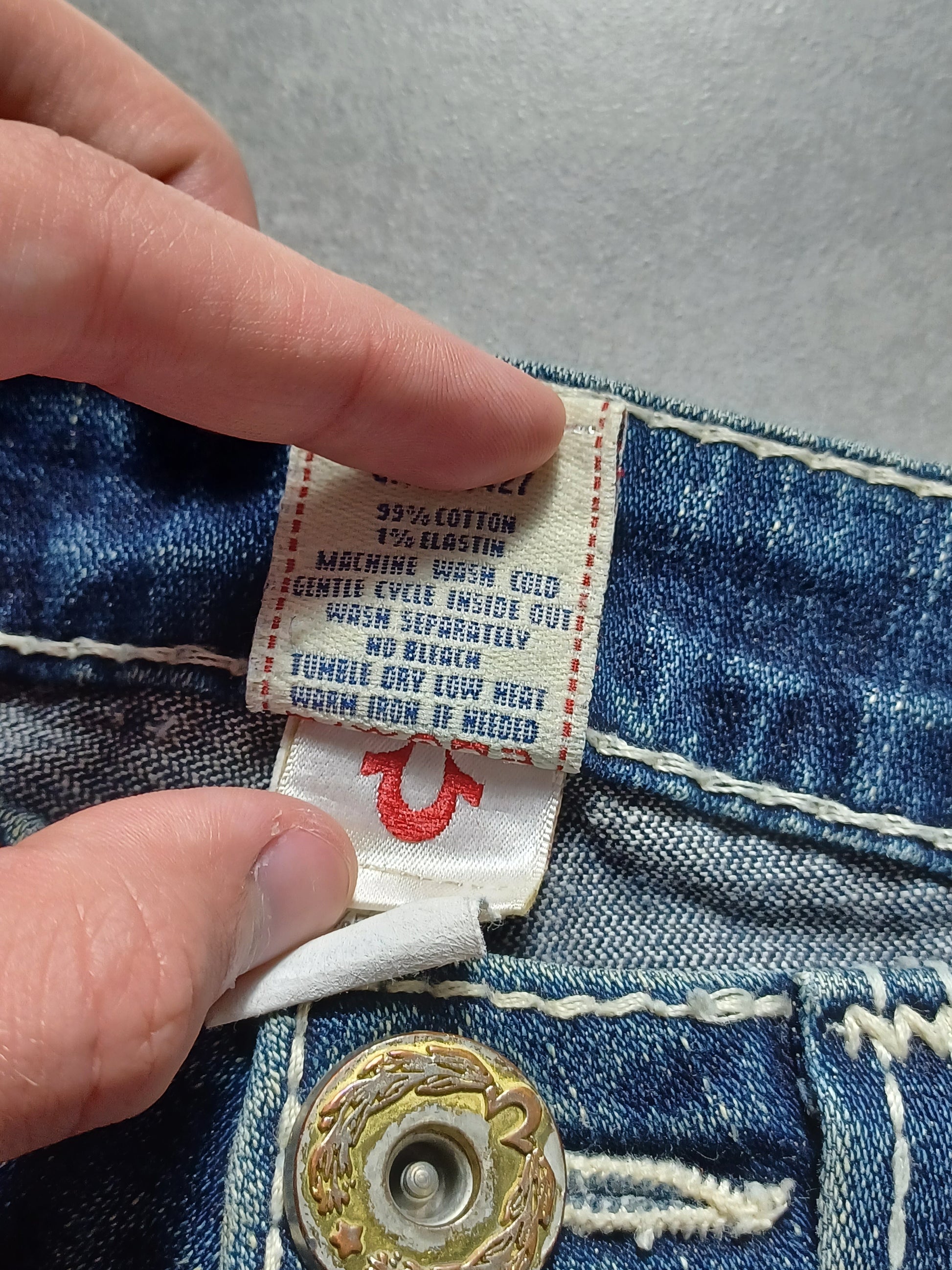 Granatowe low rise szorty True Religion