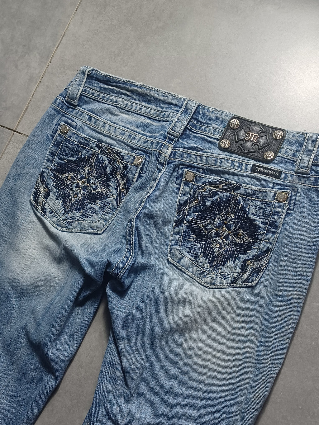 Niebieskie low rise Flared Jeansy Miss Me