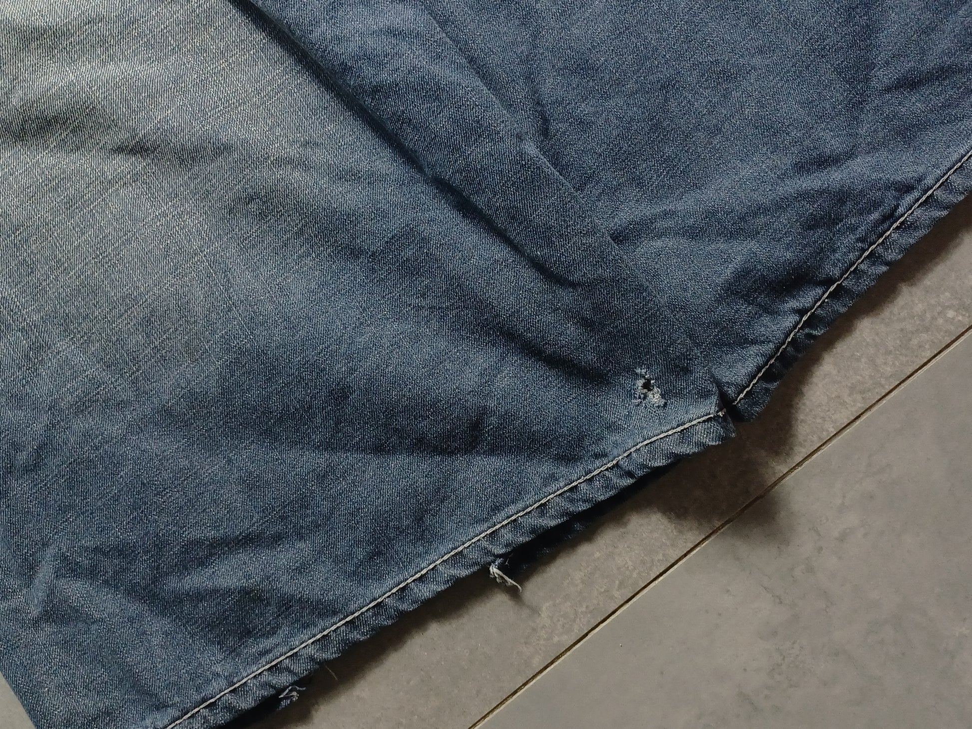 Niebieskie baggy jortsy Ecko.Untld