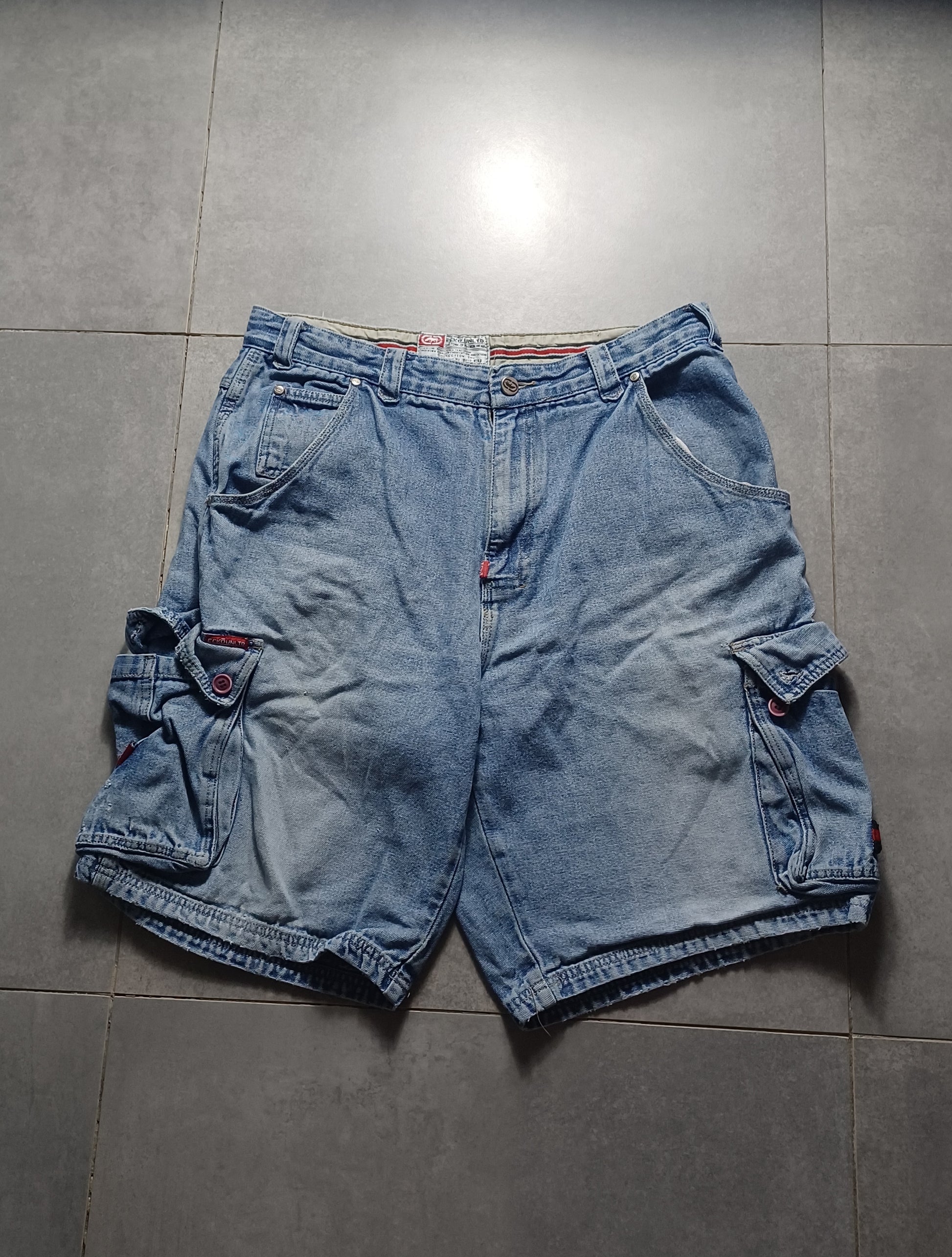 Jasnoniebieskie baggy jortsy Ecko.Untld