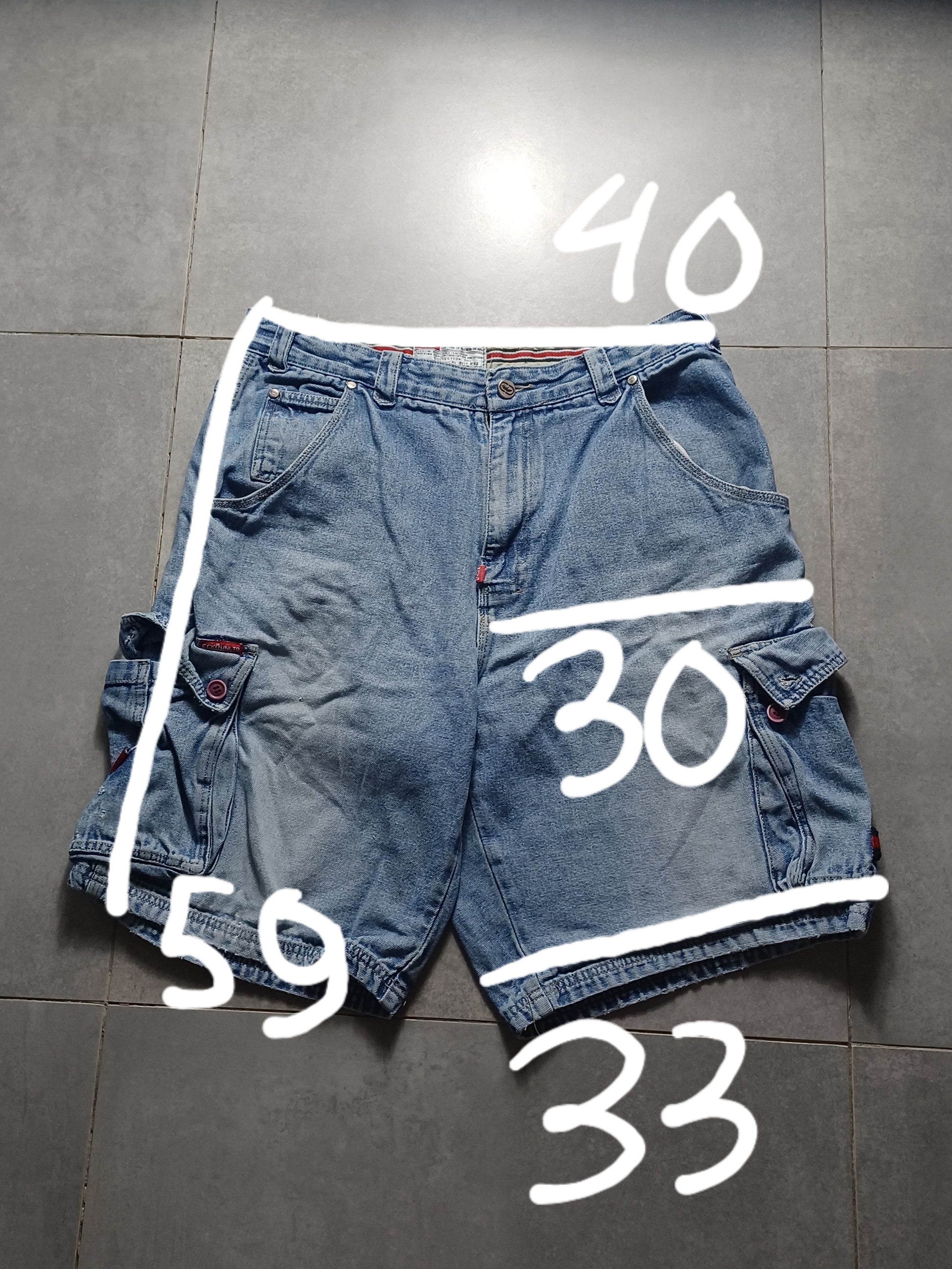 Jasnoniebieskie baggy jortsy Ecko.Untld