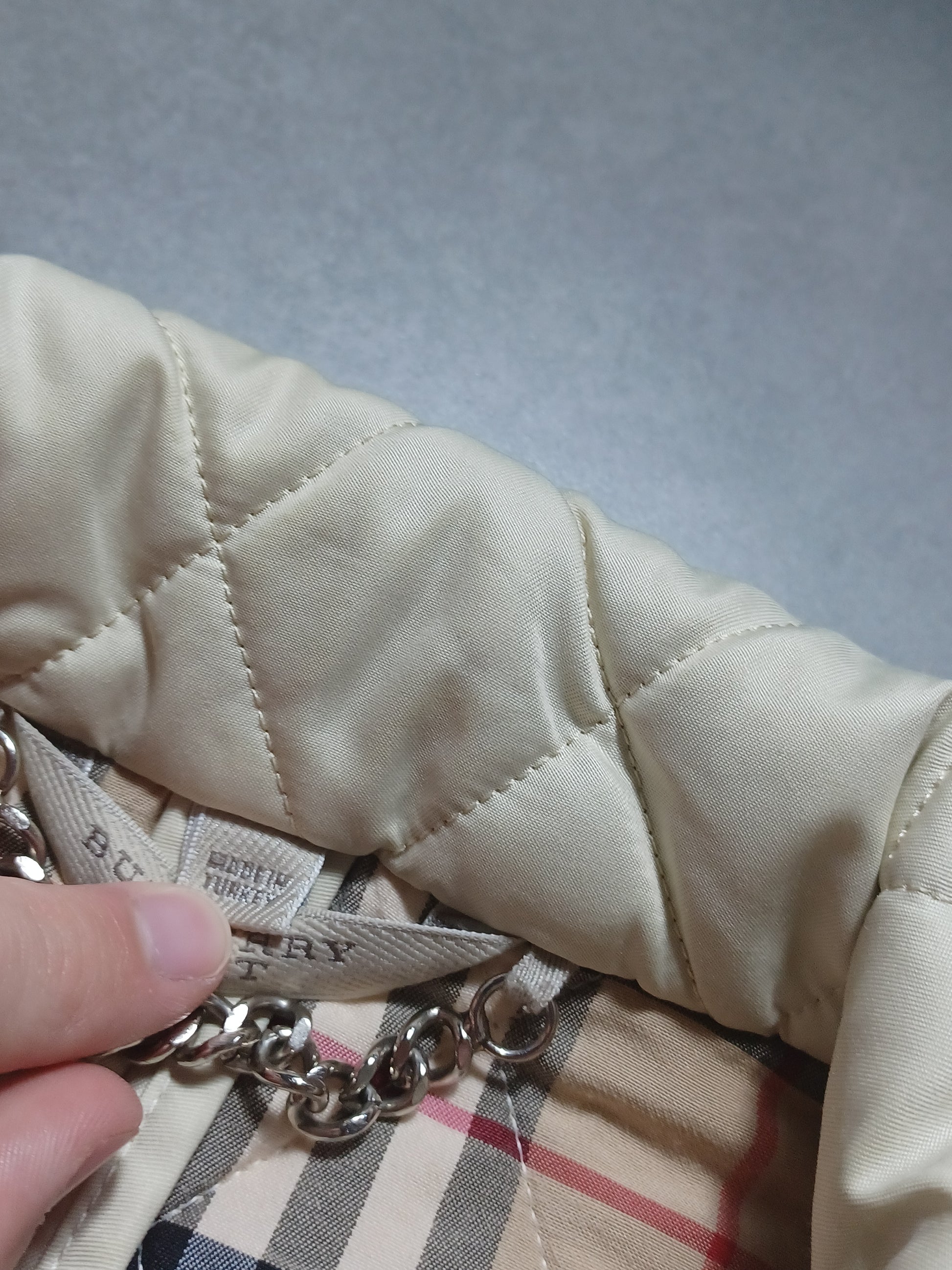Beżowa lekka kurtka Burberry Brit