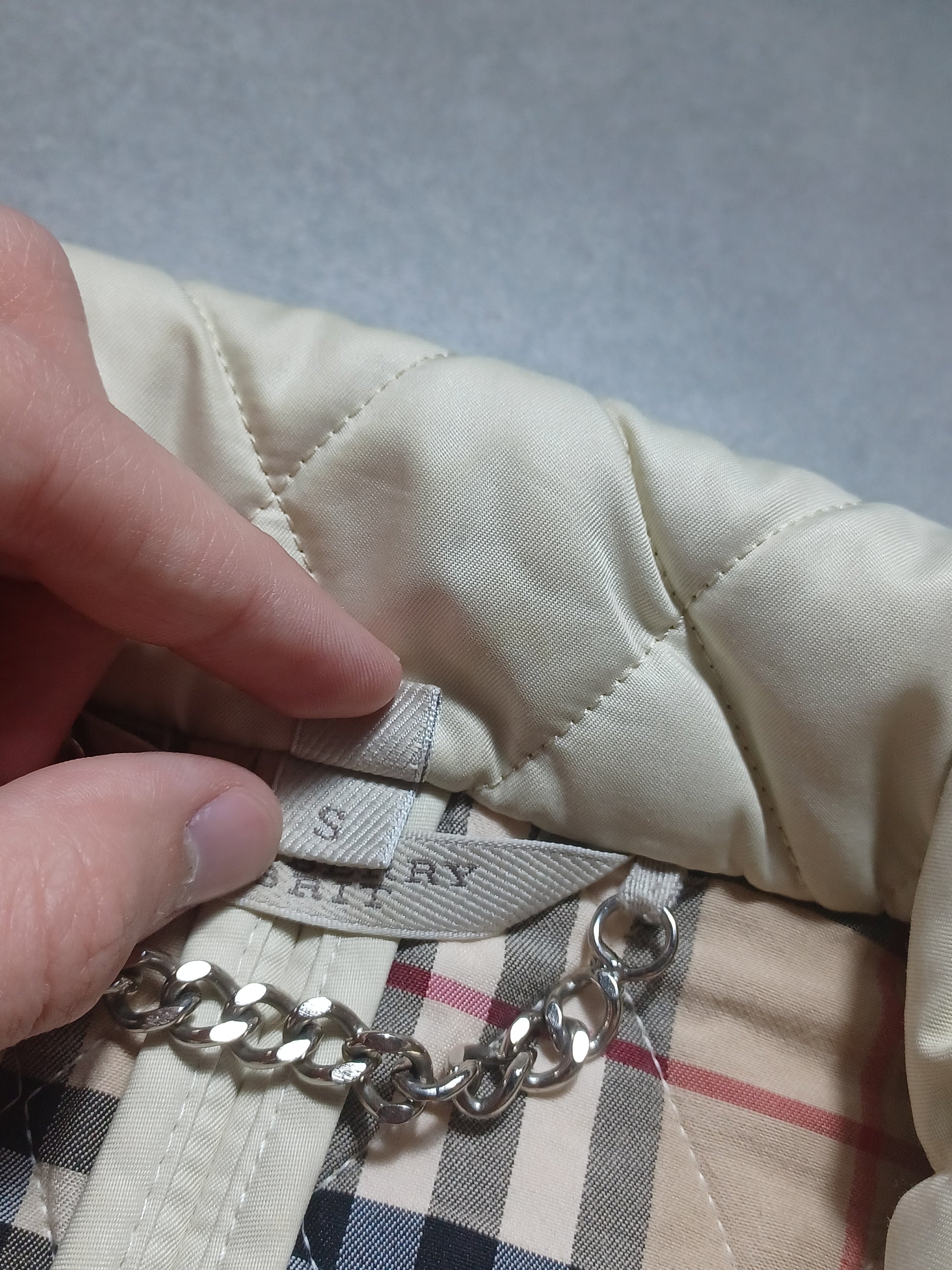 Beżowa lekka kurtka Burberry Brit