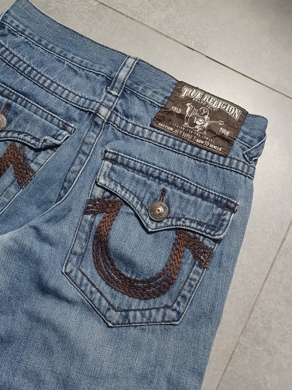 Niebieskie spodenki jeansowe True Religion