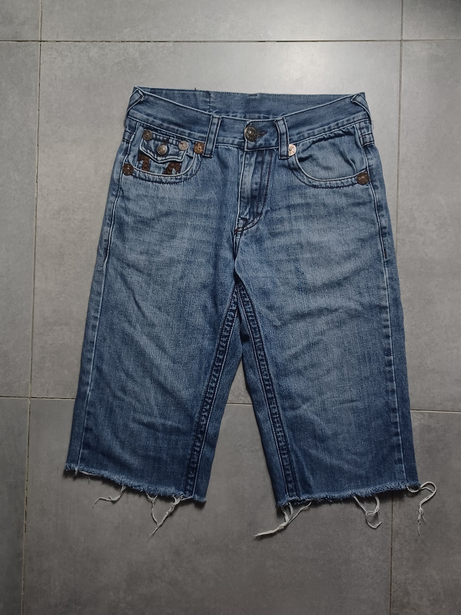 Niebieskie spodenki jeansowe True Religion