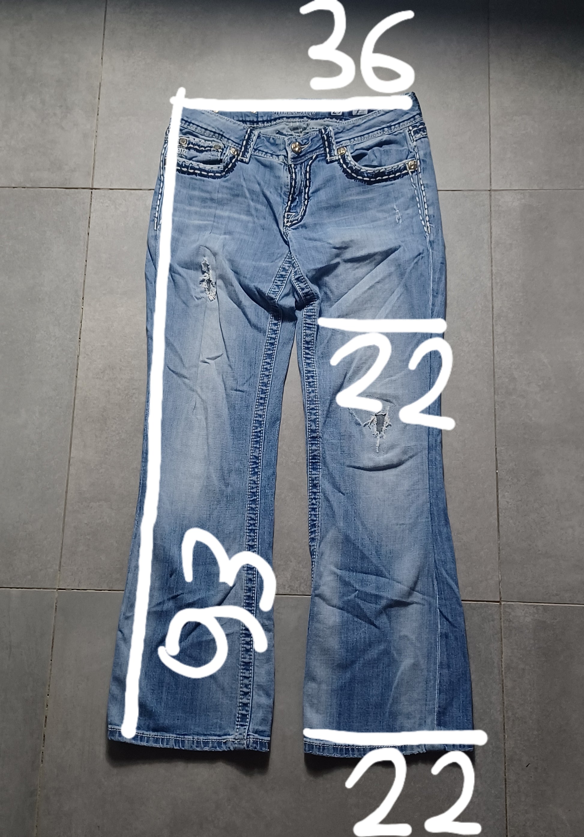 Niebieskie low rise Flared jeansy Miss Me
