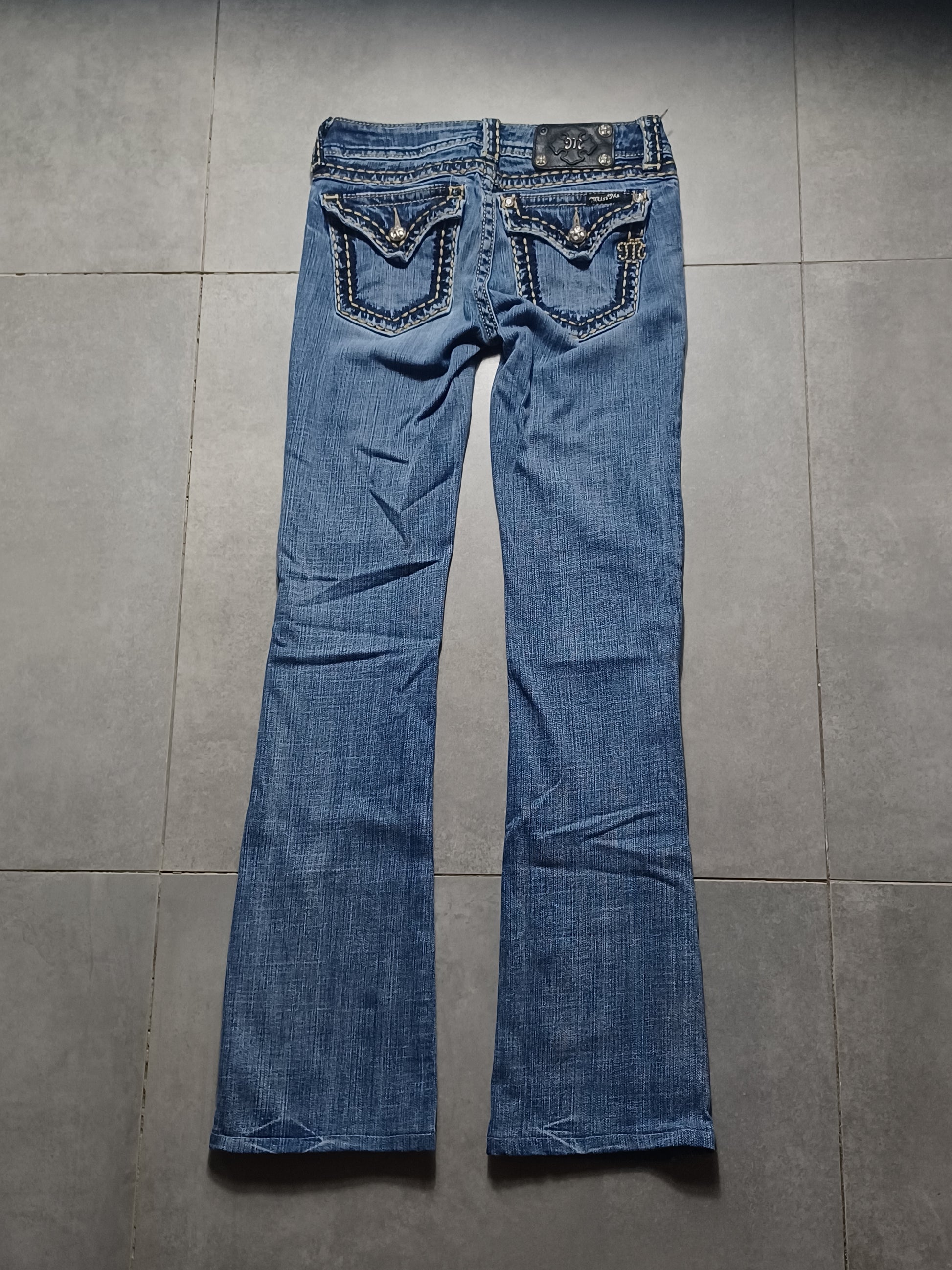 Niebieskie low rise Flared jeansy Miss Me