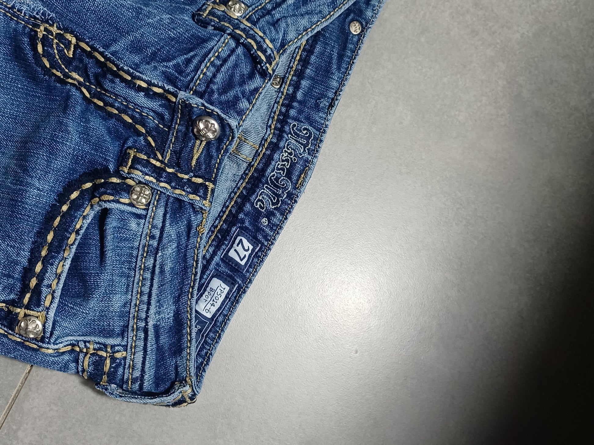 Niebieskie low rise Flared jeansy Miss Me