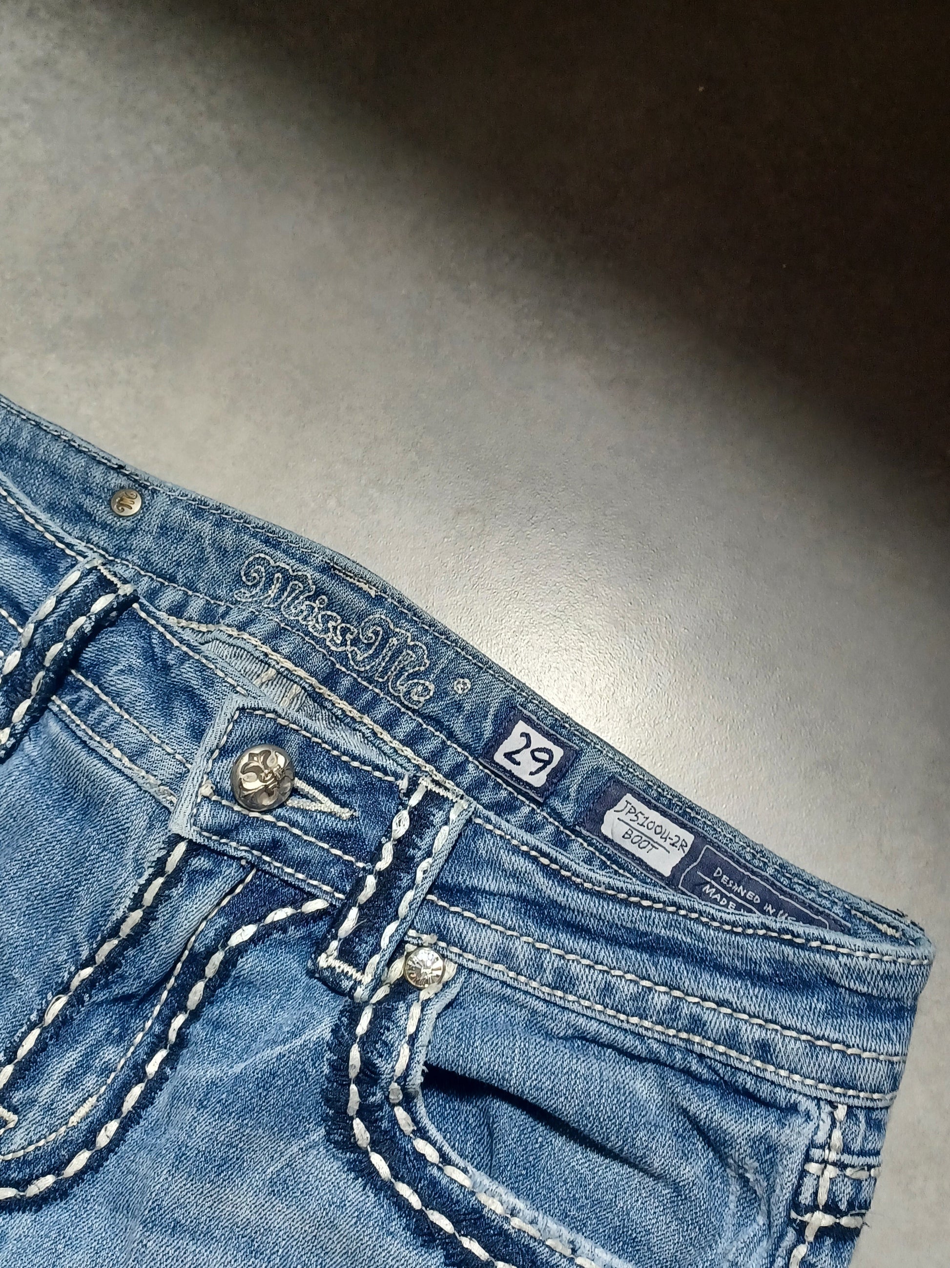 Jasnoniebieskie low rise Flared jeansy Miss Me