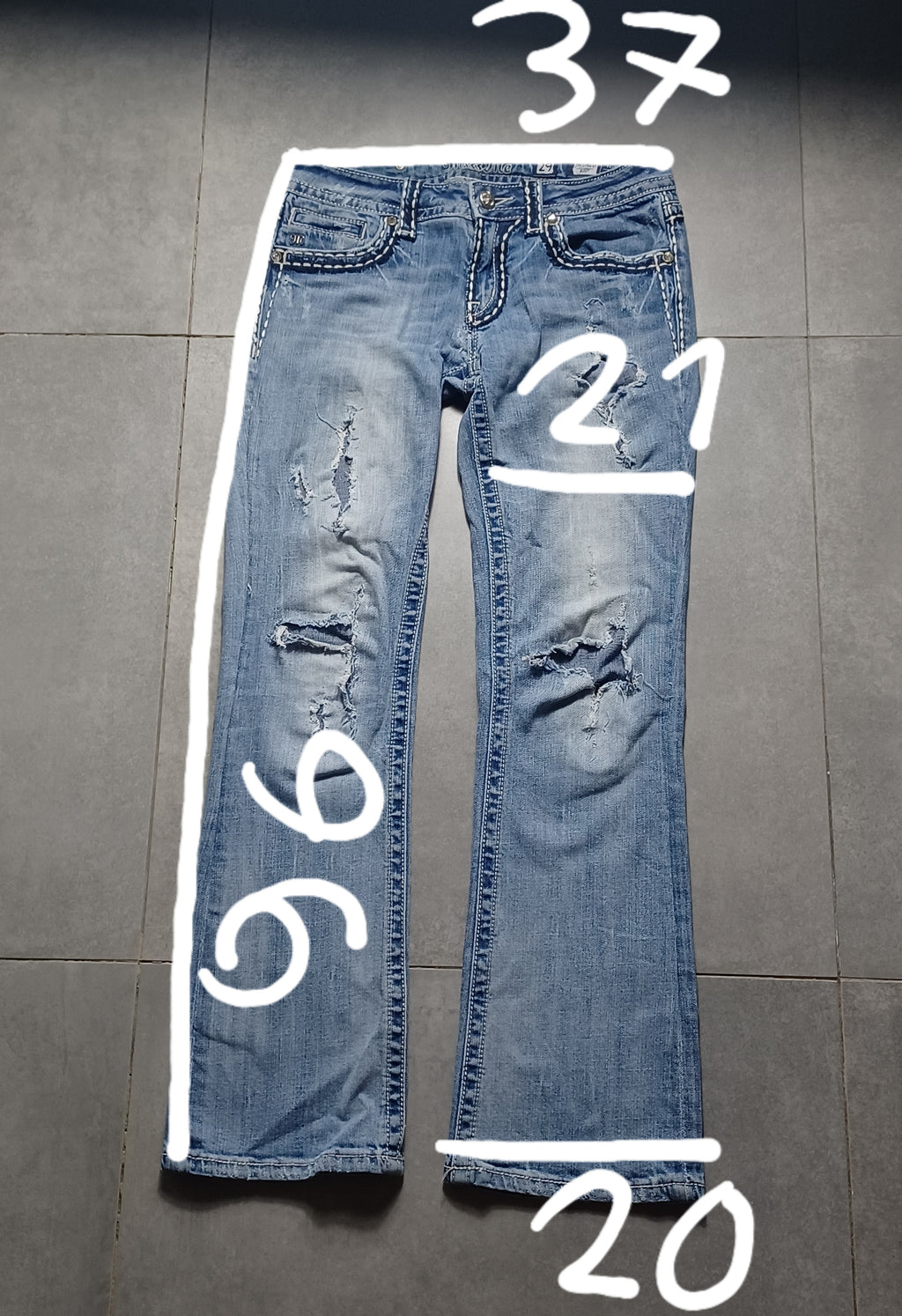 Jasnoniebieskie low rise Flared jeansy Miss Me