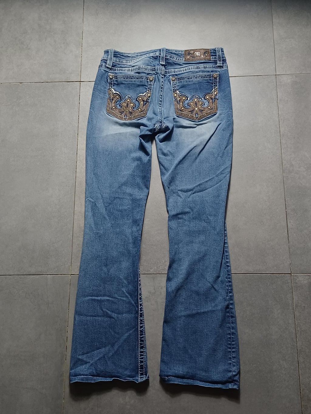 Niebieskie low rise Flared jeansy Miss Me