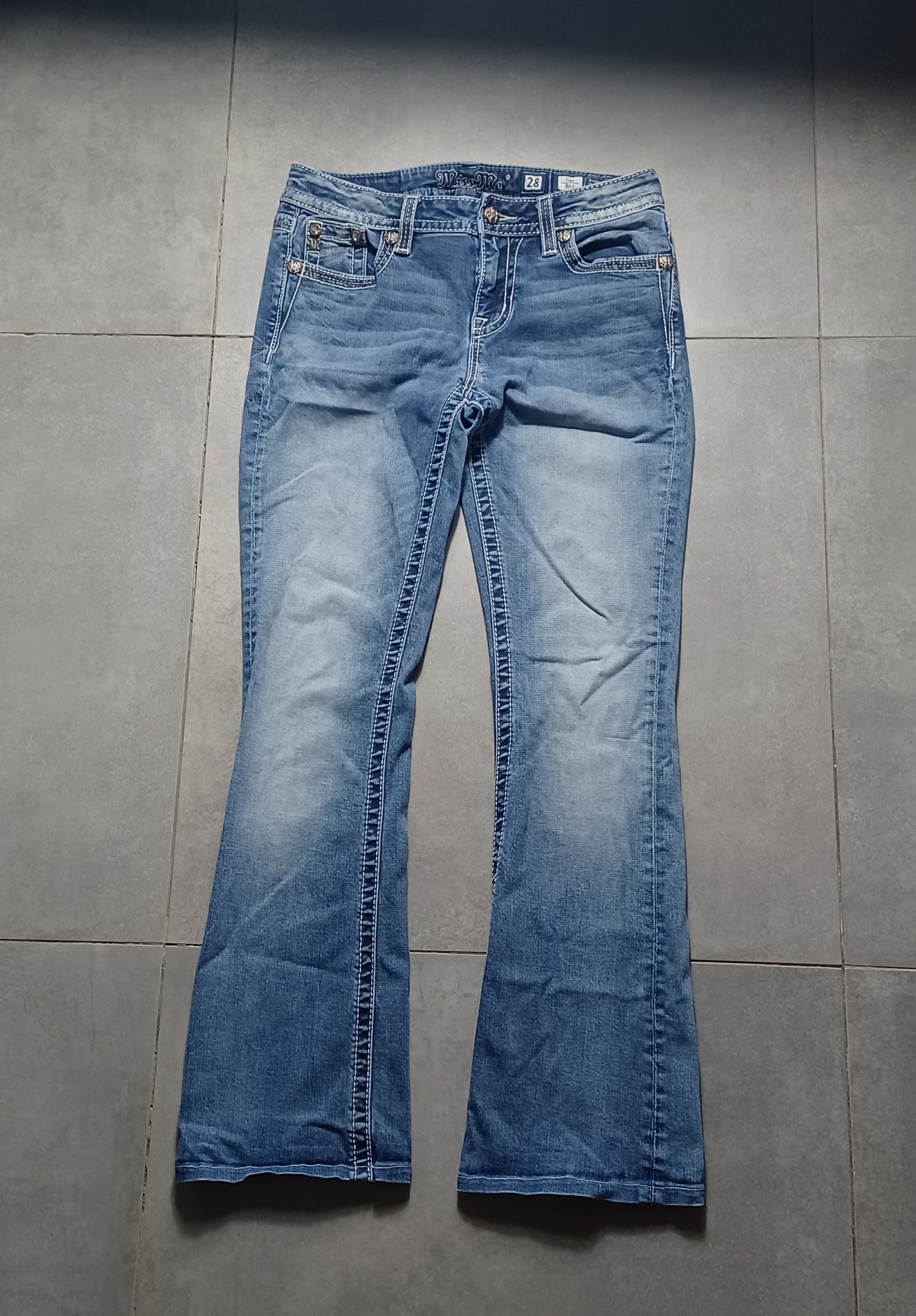 Niebieskie low rise Flared jeansy Miss Me