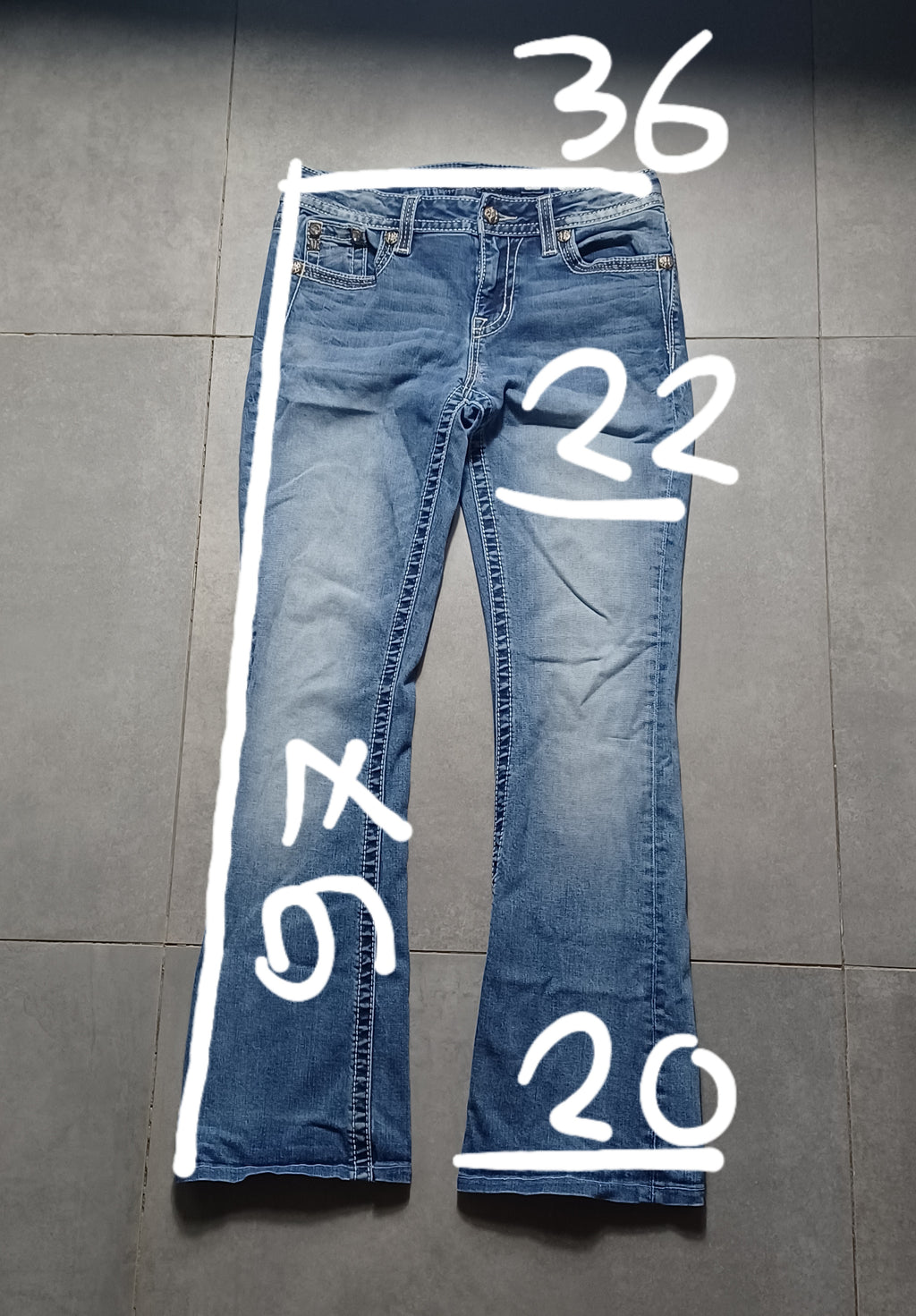 Niebieskie low rise Flared jeansy Miss Me