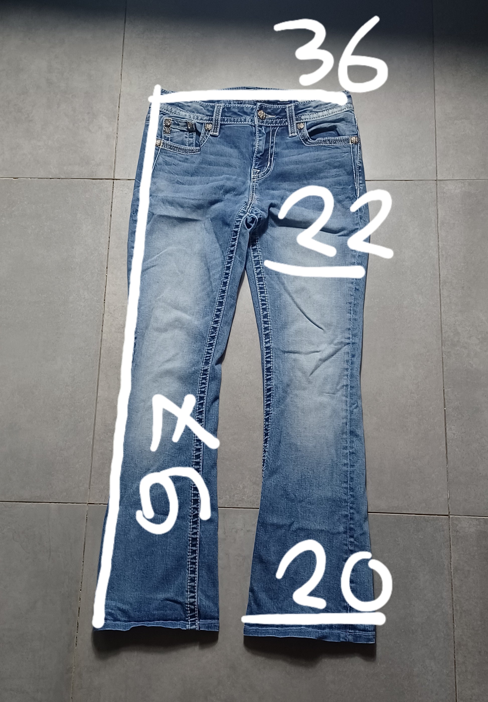 Niebieskie low rise Flared jeansy Miss Me