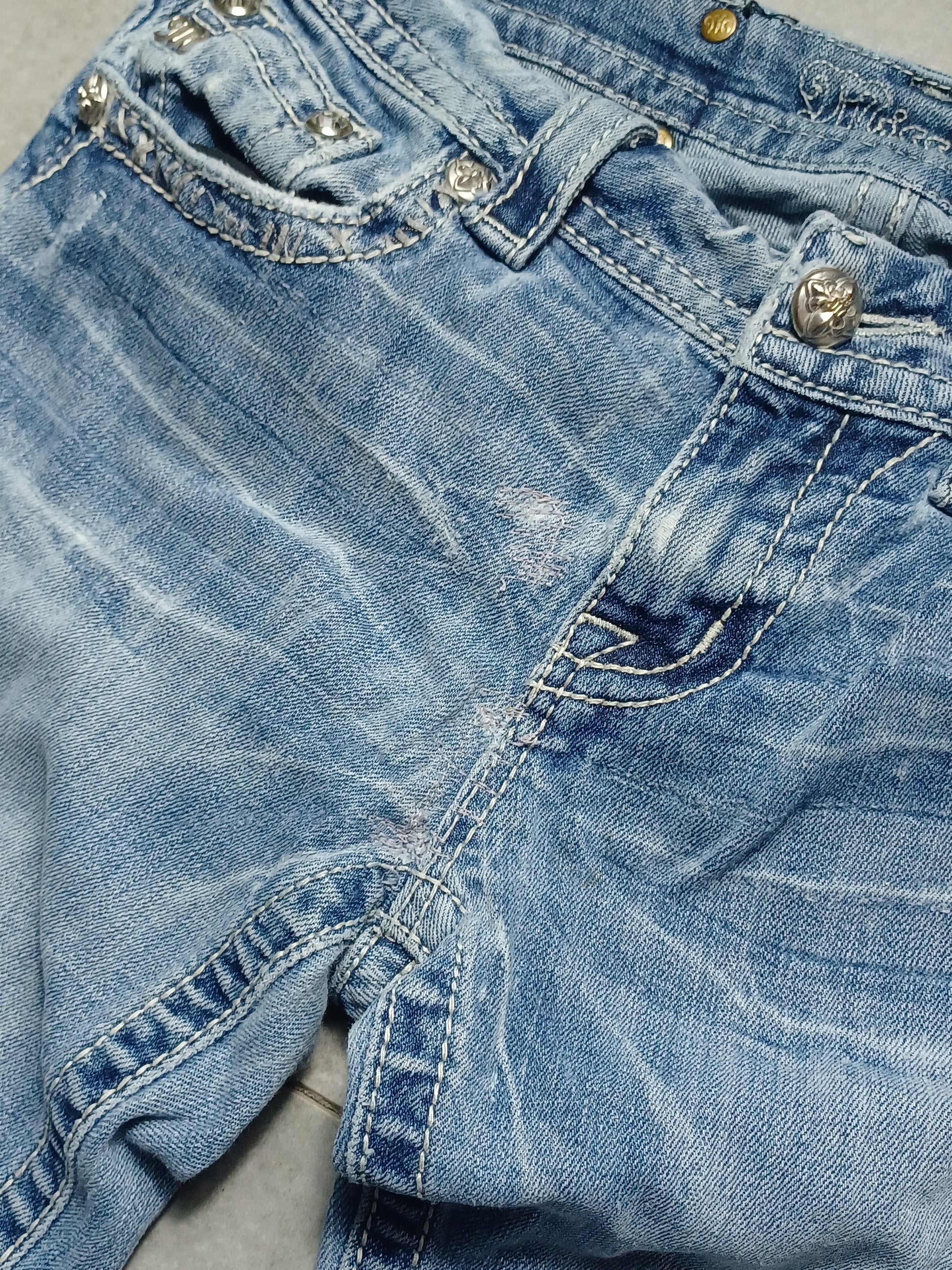 Niebieskie low rise Flared jeansy Miss Me