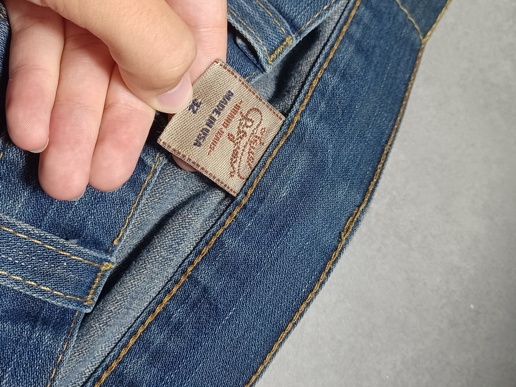 Granatowe Straight jeansy True Religion