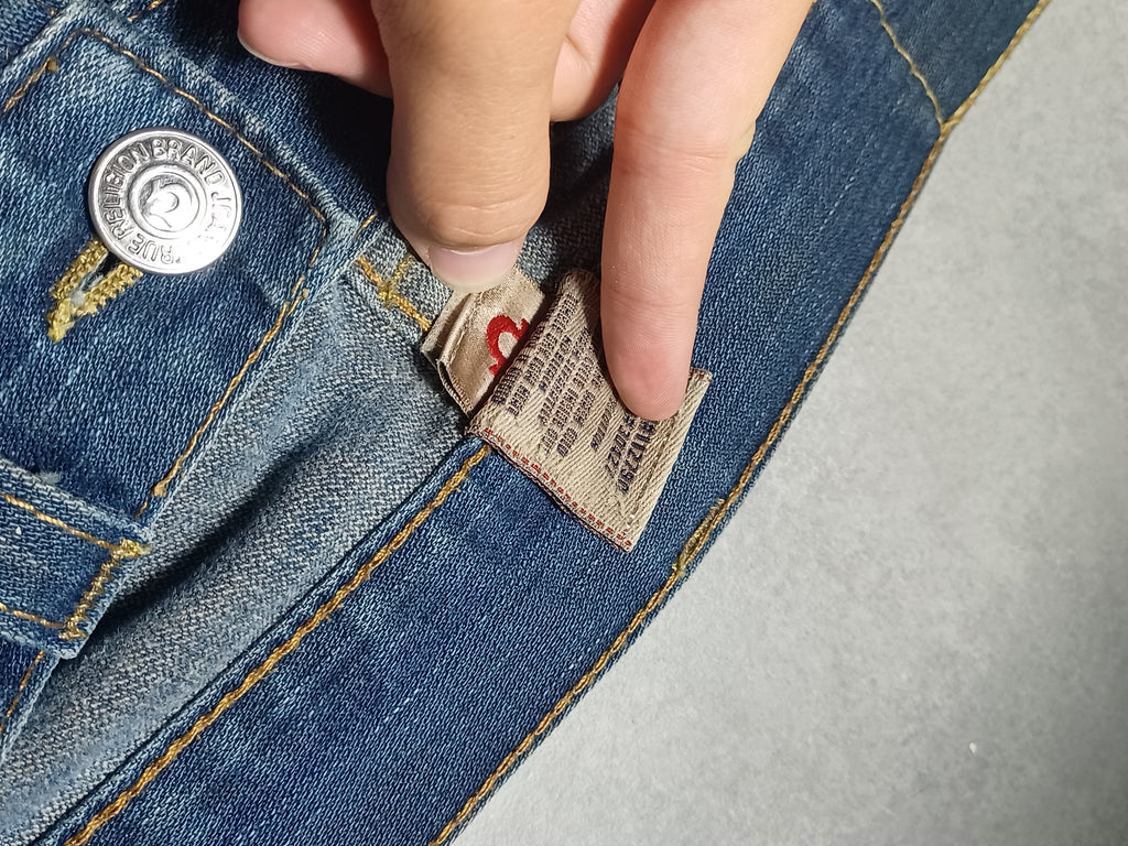 Granatowe Straight jeansy True Religion