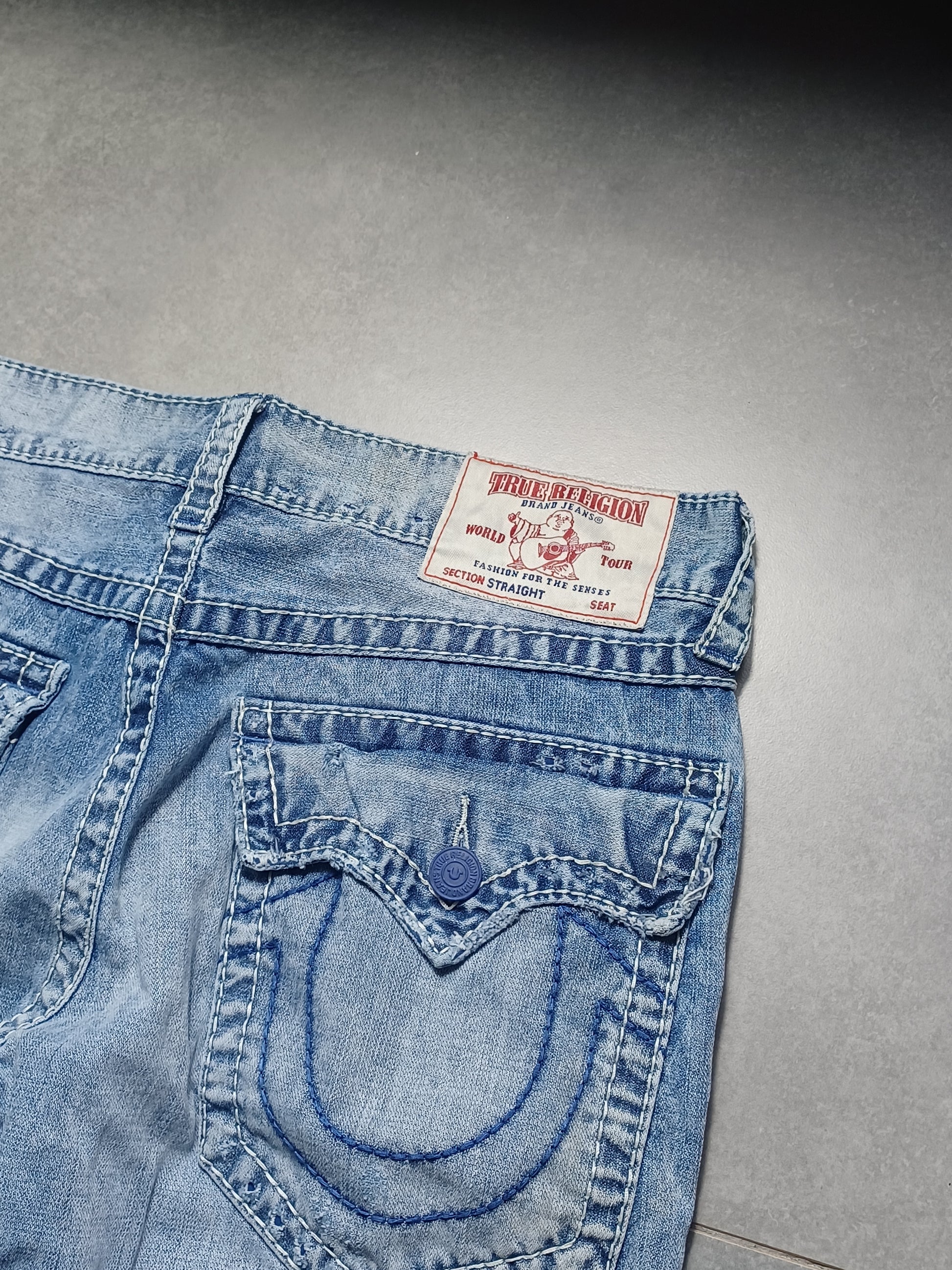 Niebieskie straight jeansy True Religion
