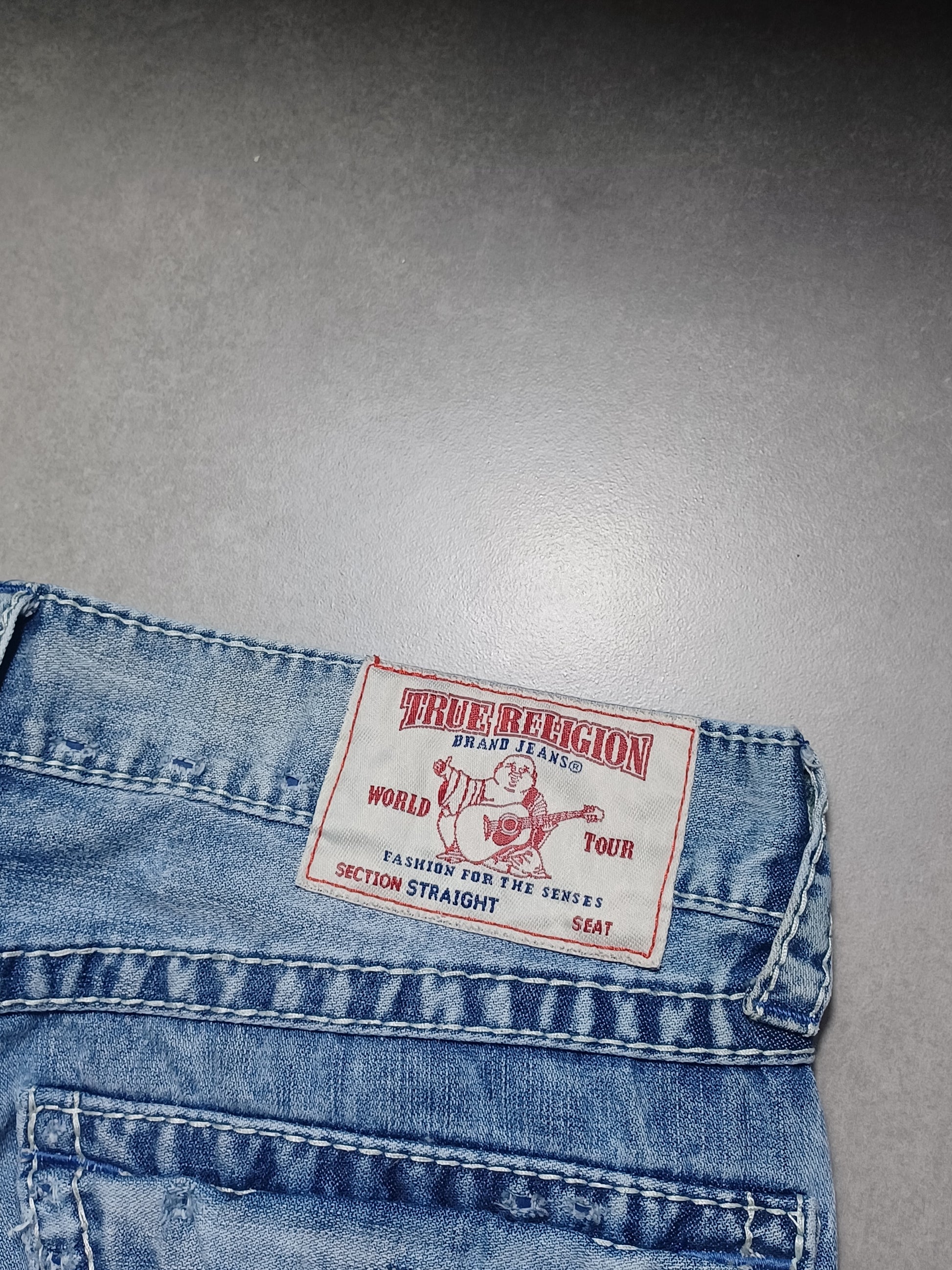 Niebieskie straight jeansy True Religion
