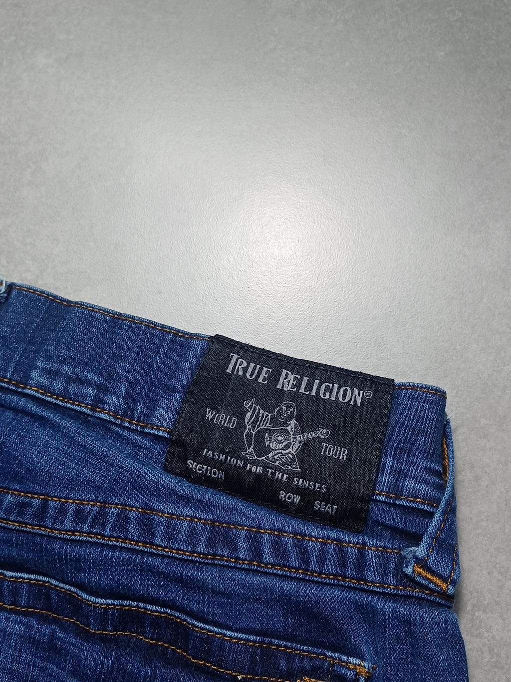 Granatowe straight fit jeansy True Religion
