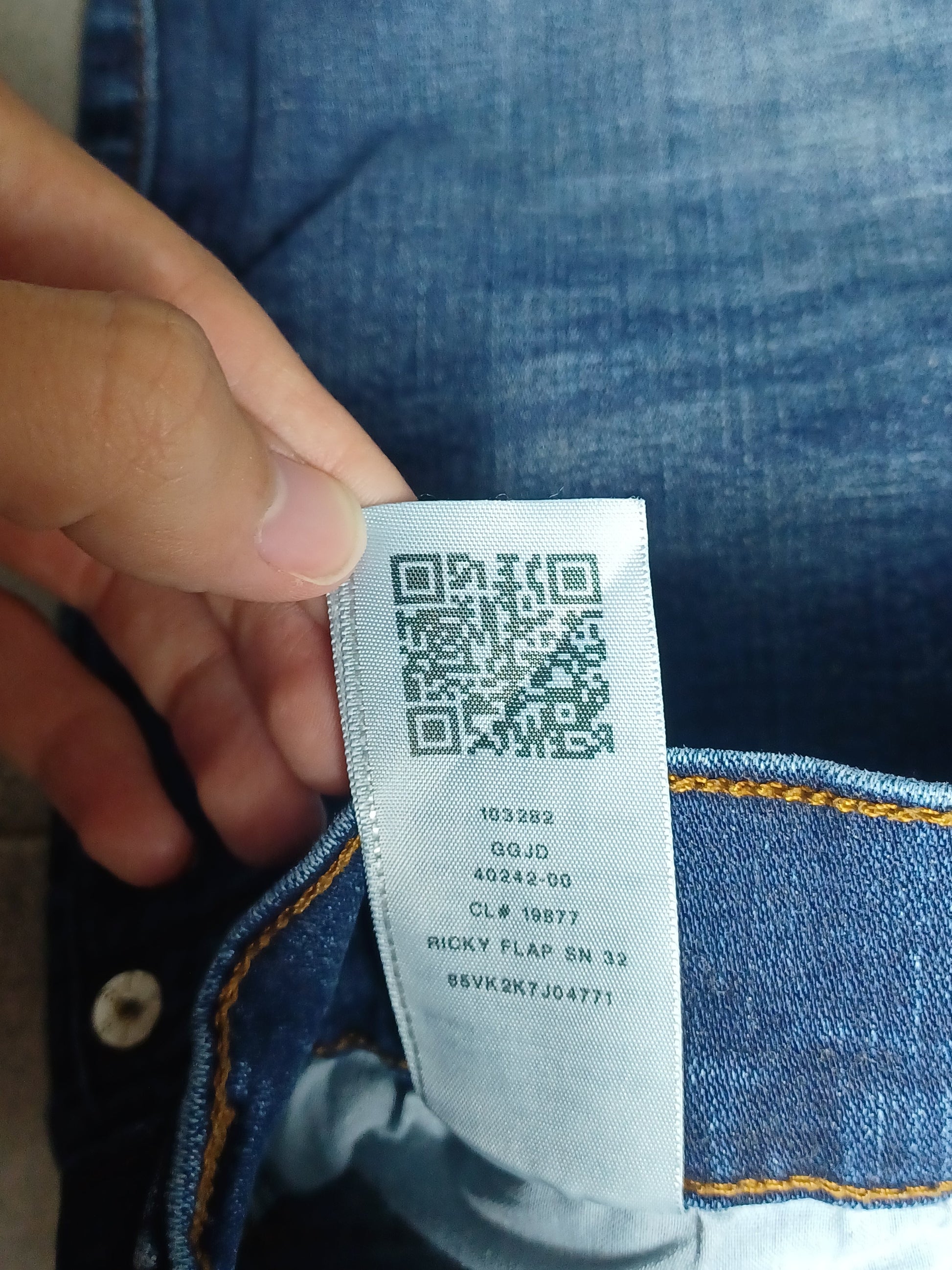 Granatowe straight fit jeansy True Religion