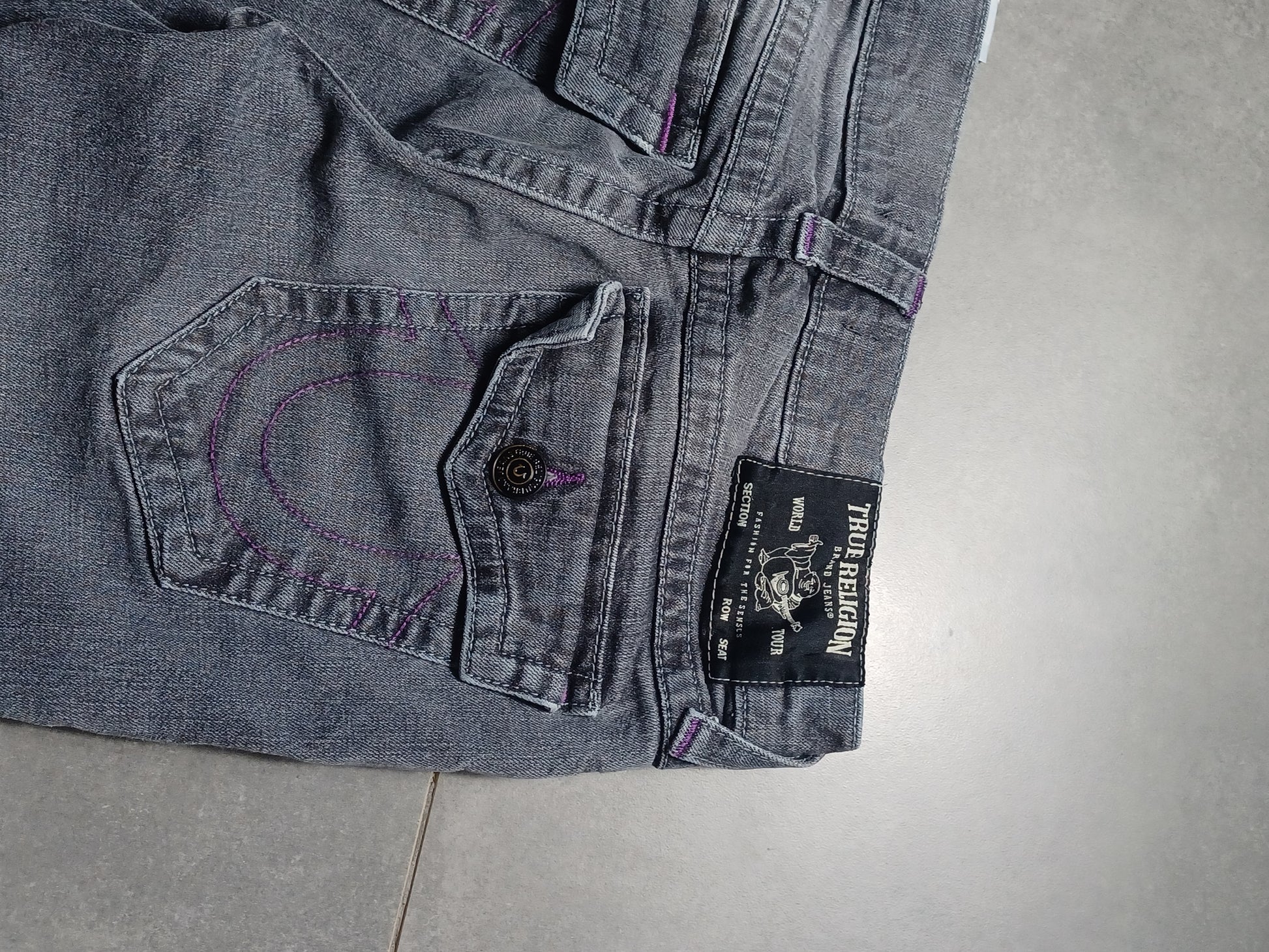 Szare Flared jeansy True Religion