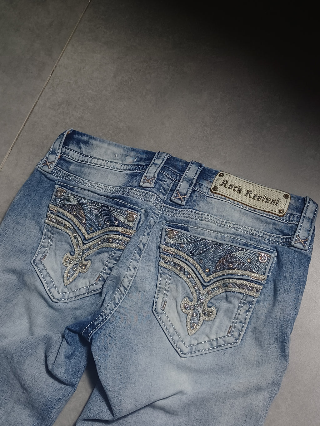 Jasnoniebieskie low rise flared jeansy Rock Revival