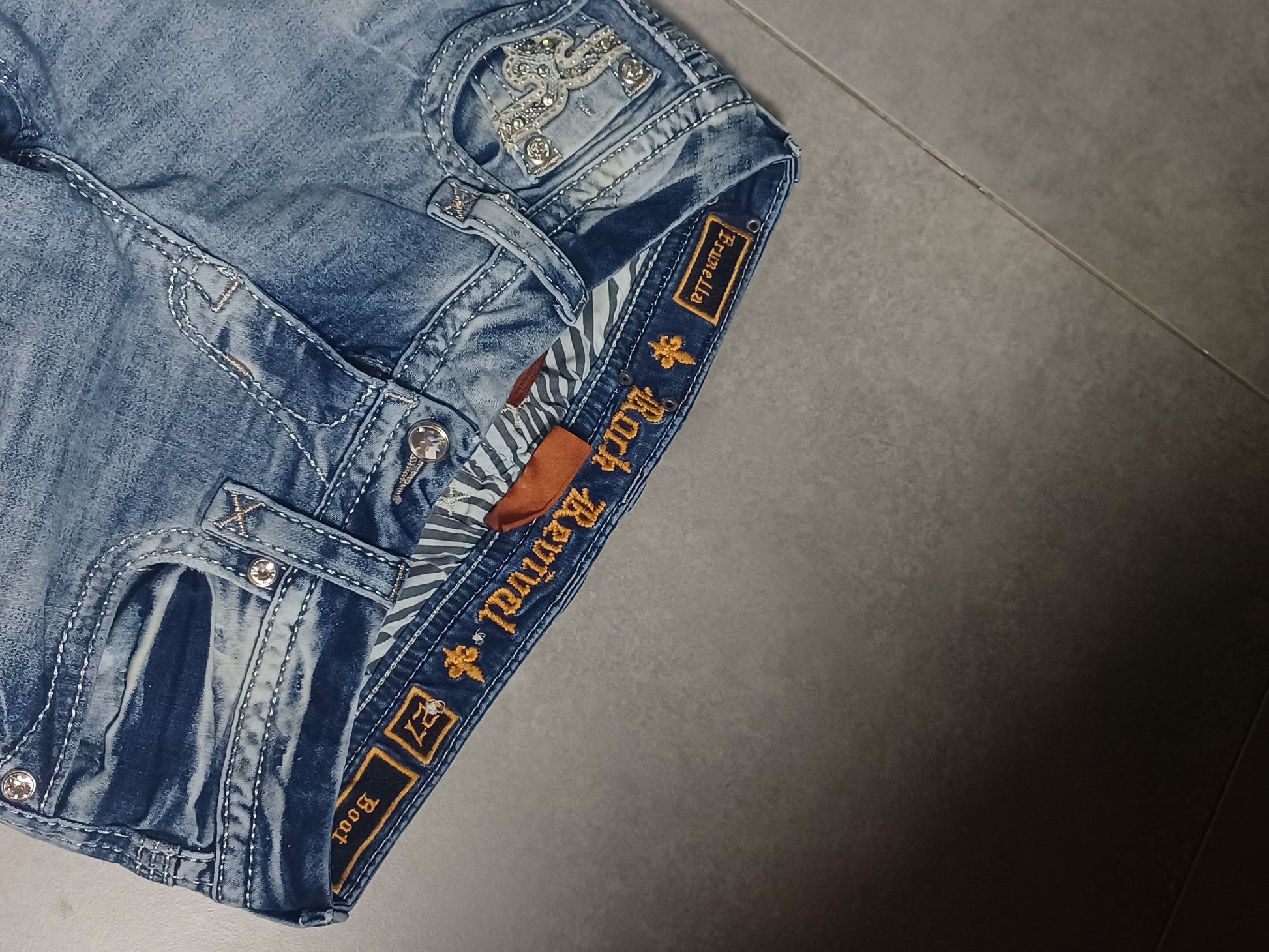 Jasnoniebieskie low rise flared jeansy Rock Revival