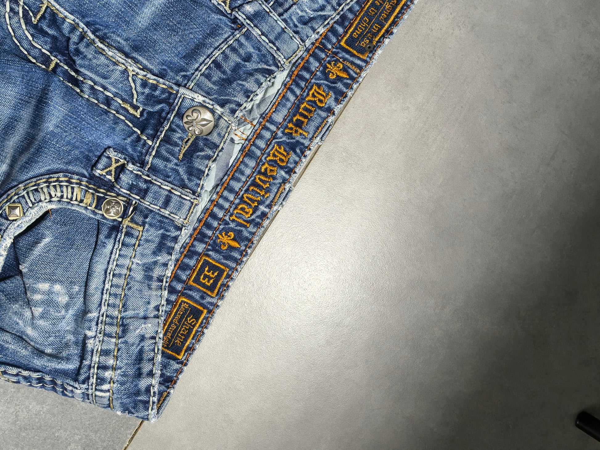 Niebieskie straight fit jeansy Rock Revival