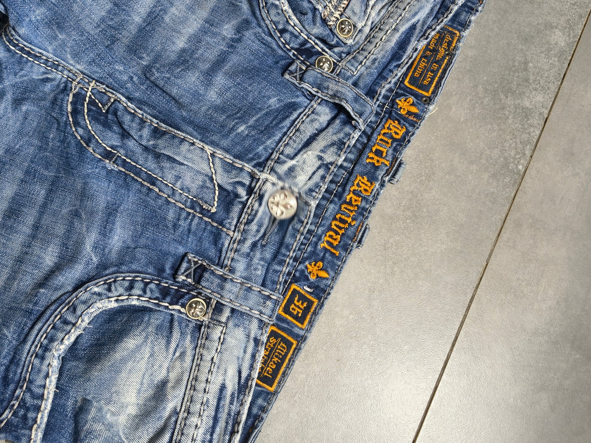 Jasnoniebieskie straight fit jeansy Rock Revival