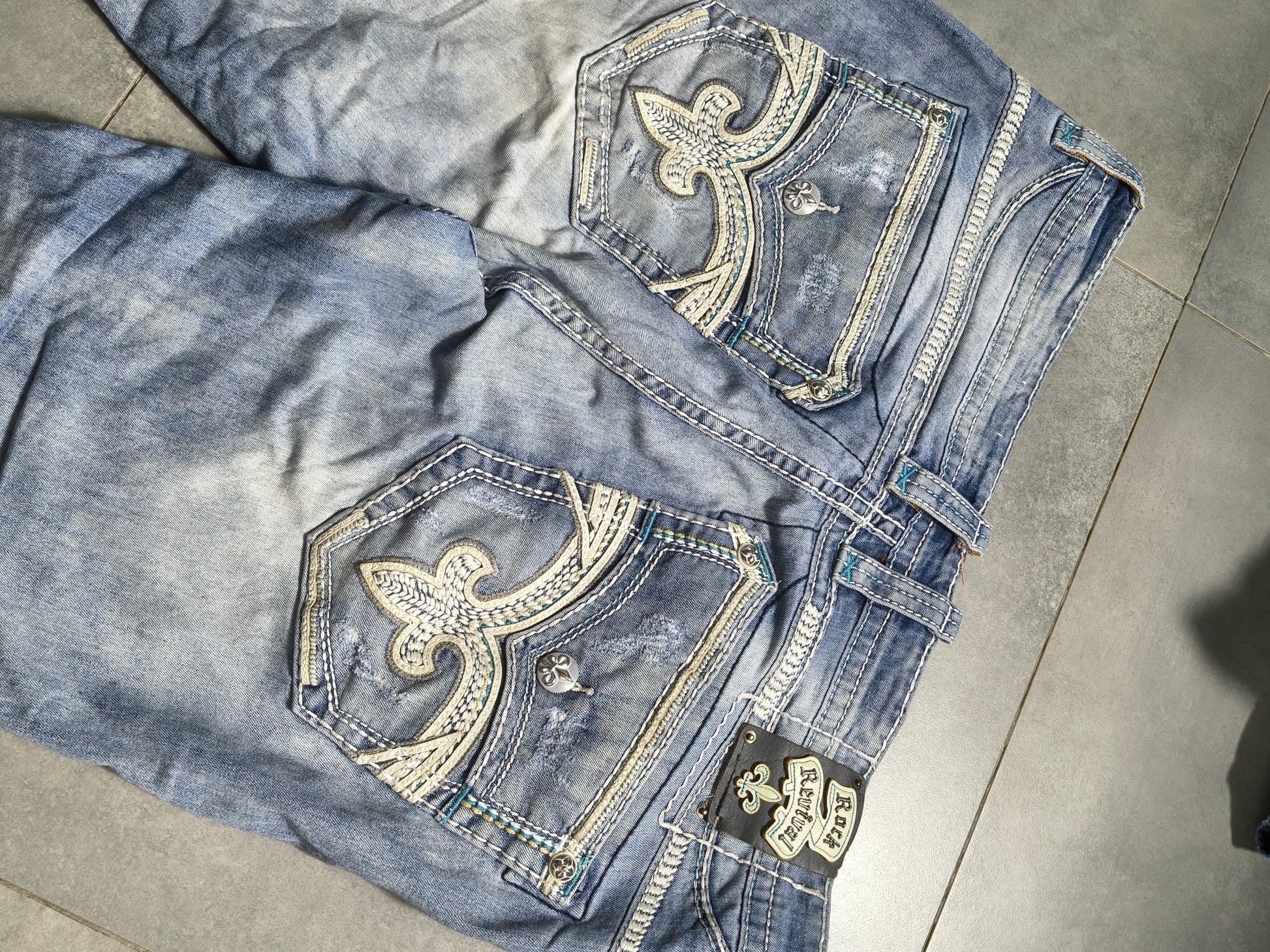 Jasnoniebieskie straight jeansy Rock Revival