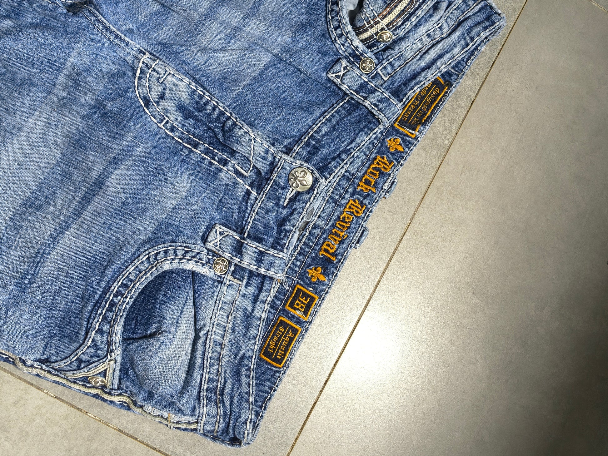 Niebieskie straight fit jeansy Rock Revival