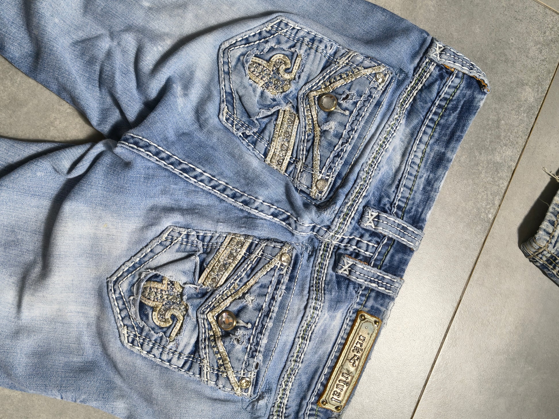 Jasnoniebieskie flared jeansy Rock Revival