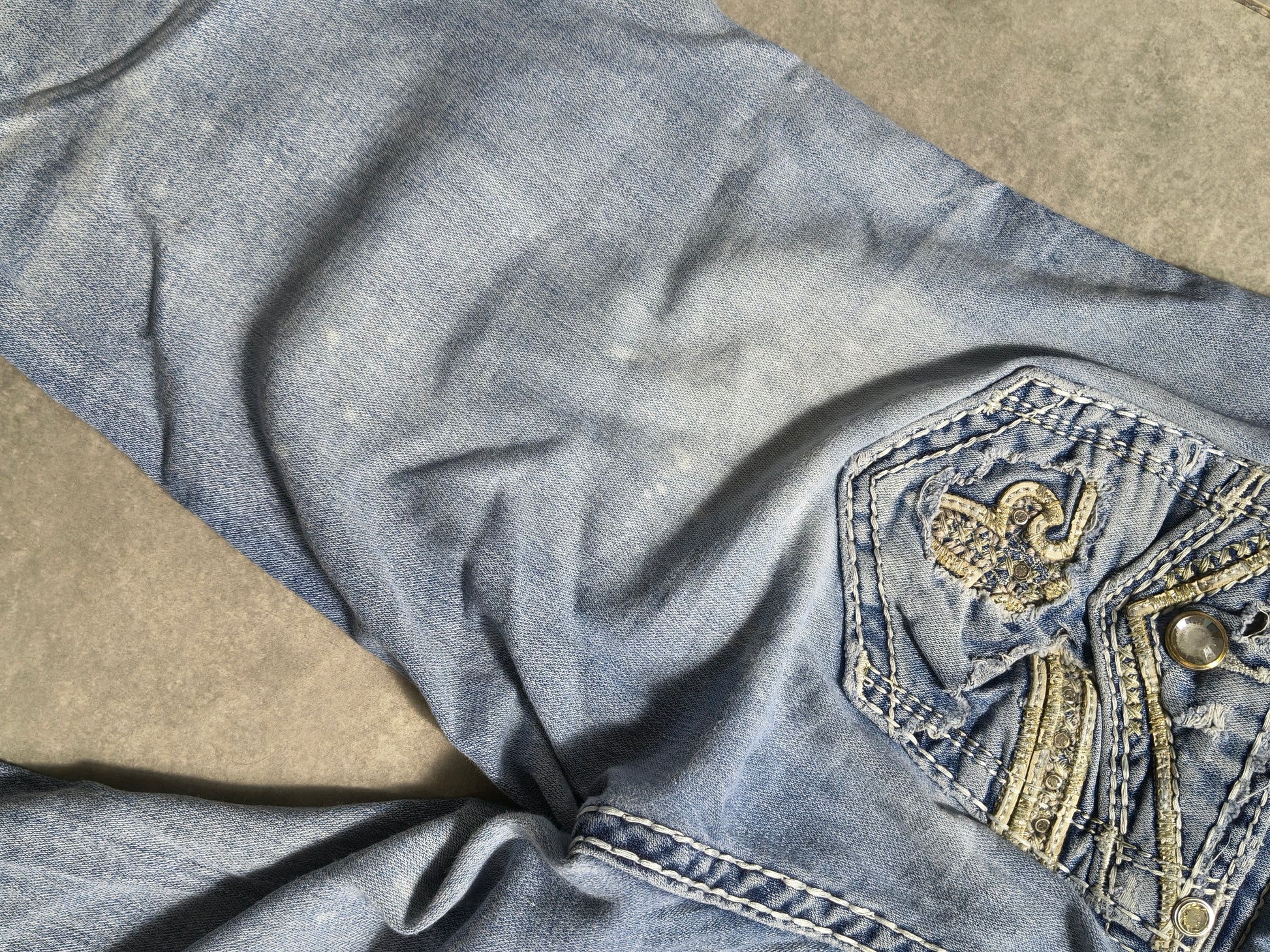 Jasnoniebieskie flared jeansy Rock Revival