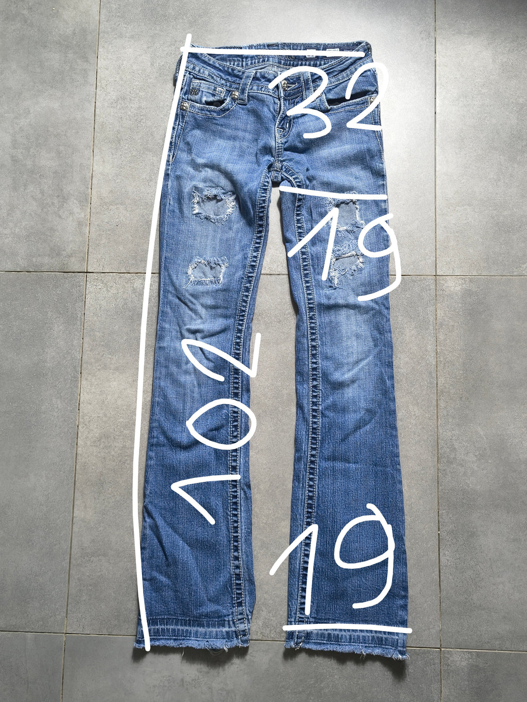 Niebieskie Flared Jeansy Miss Me