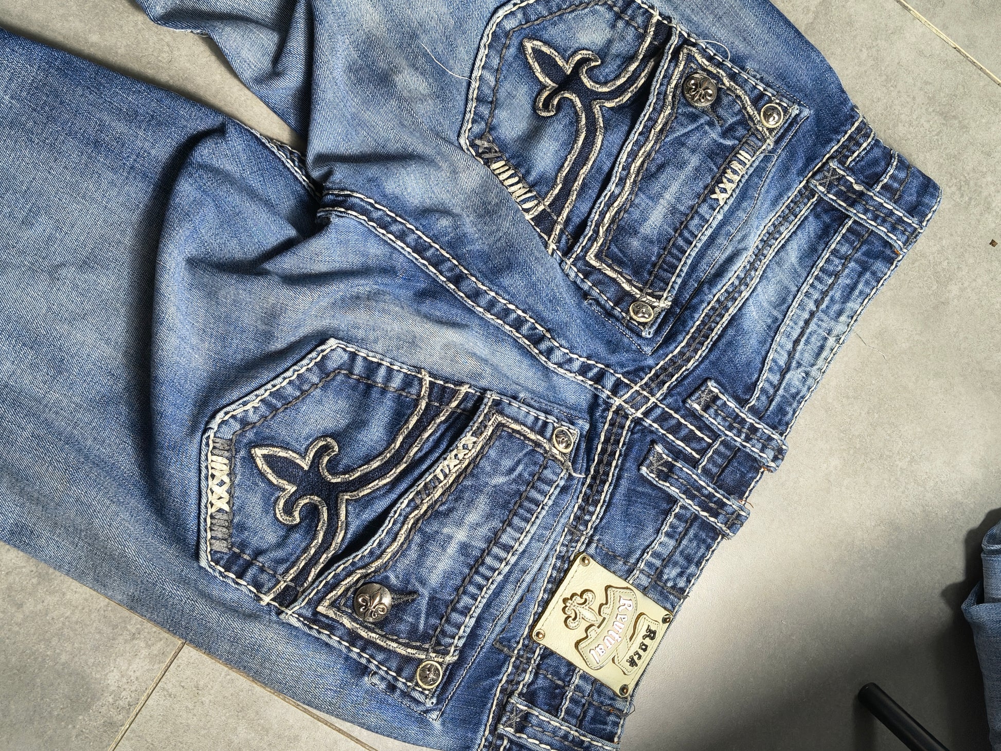 Granatowe jeansy Bootcut Rock Revival