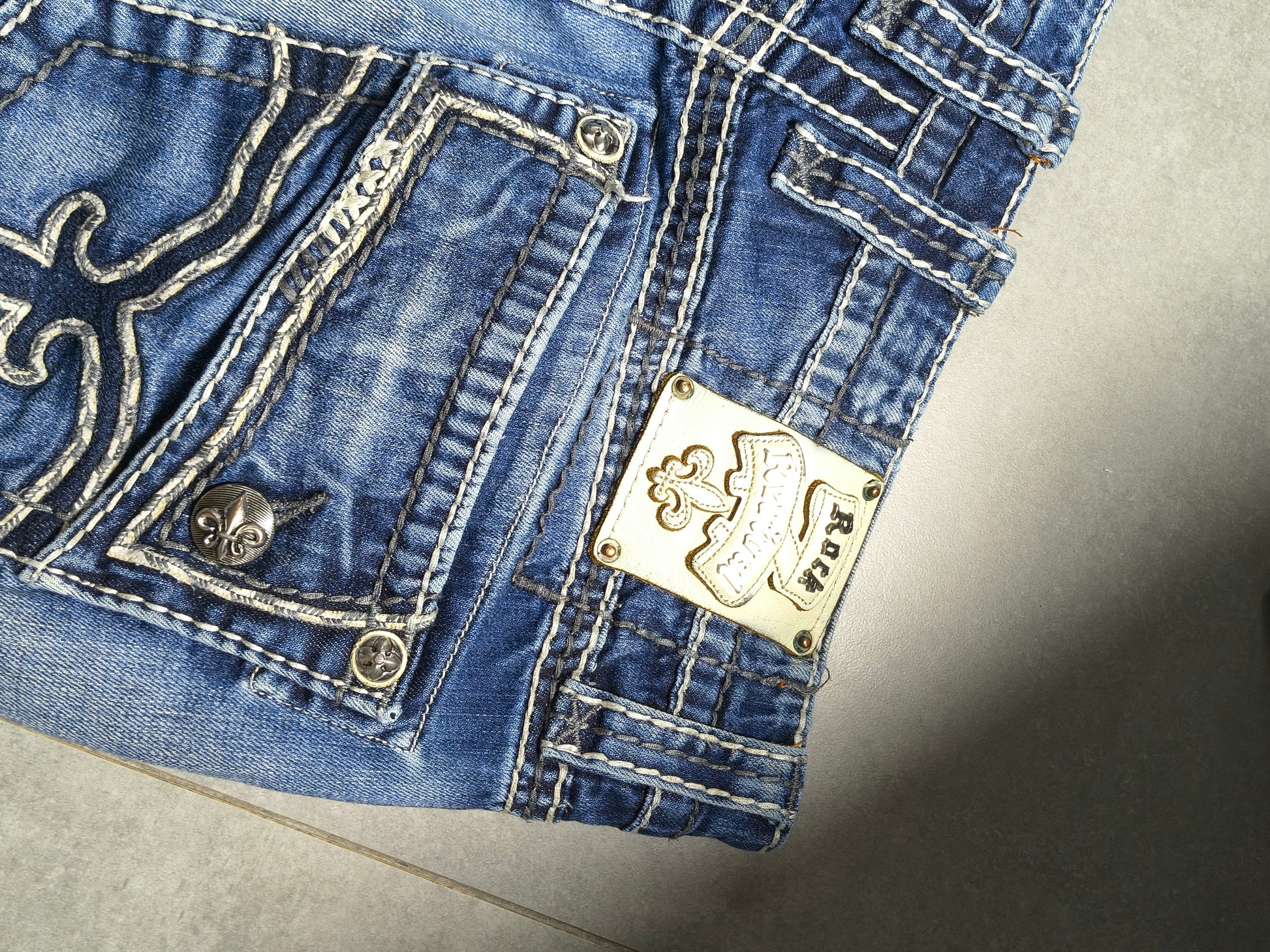 Granatowe jeansy Bootcut Rock Revival