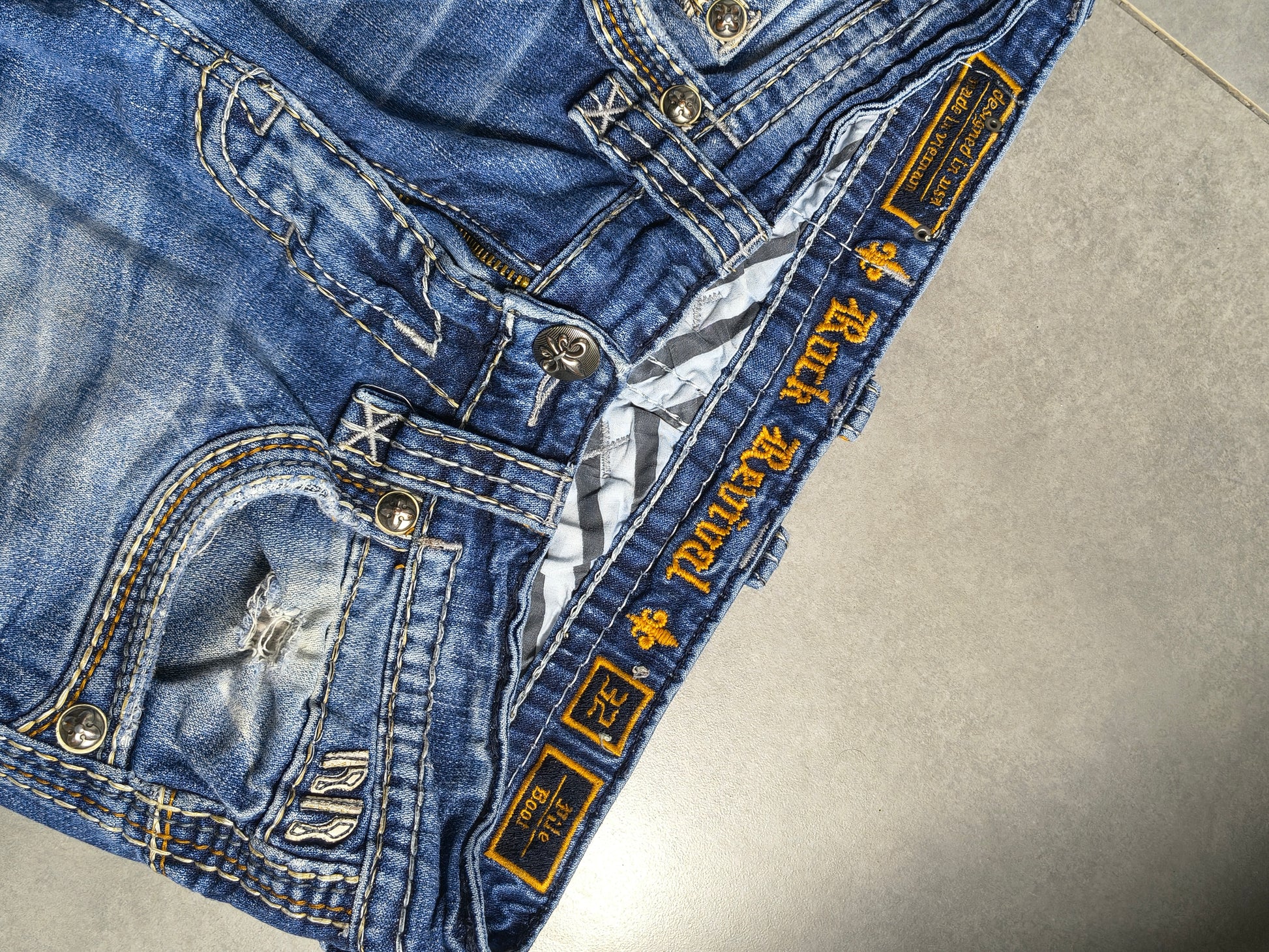 Jasnoniebieskie flared jeansy Rock Revival