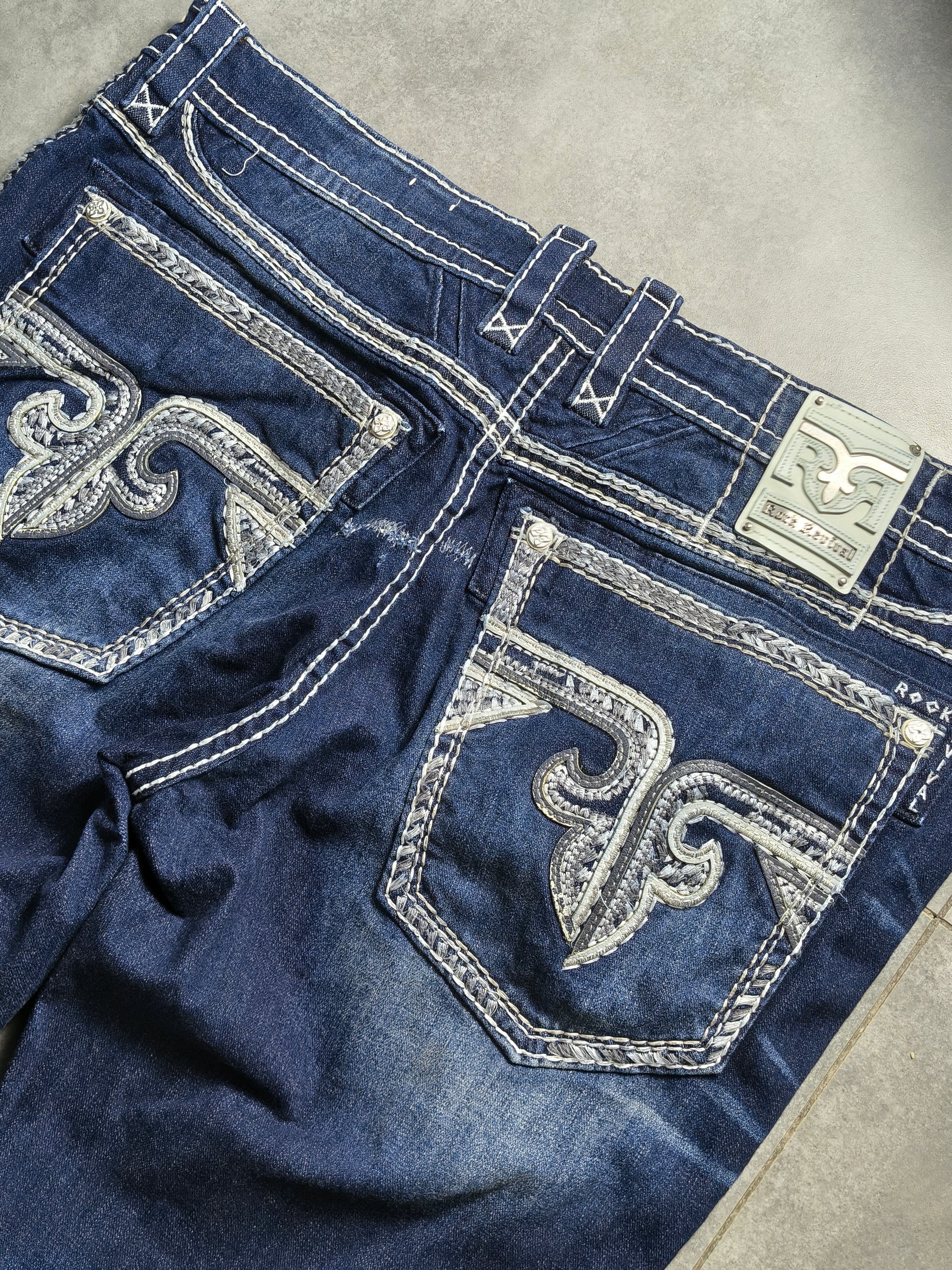 Granatowe straight jeansy Rock Revival