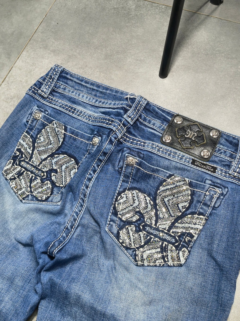 Granatowe Flared jeansy Miss Me