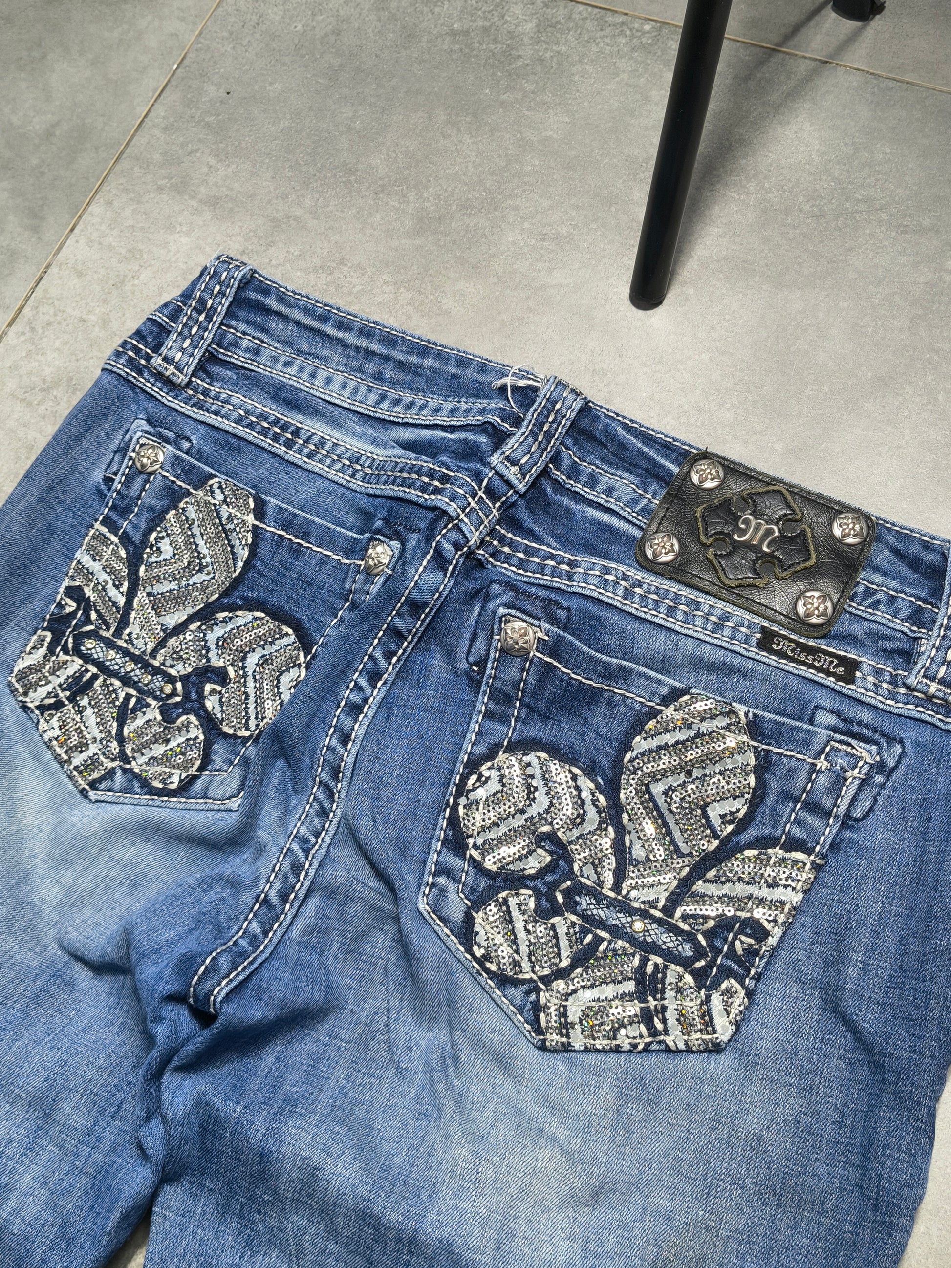 Granatowe Flared jeansy Miss Me