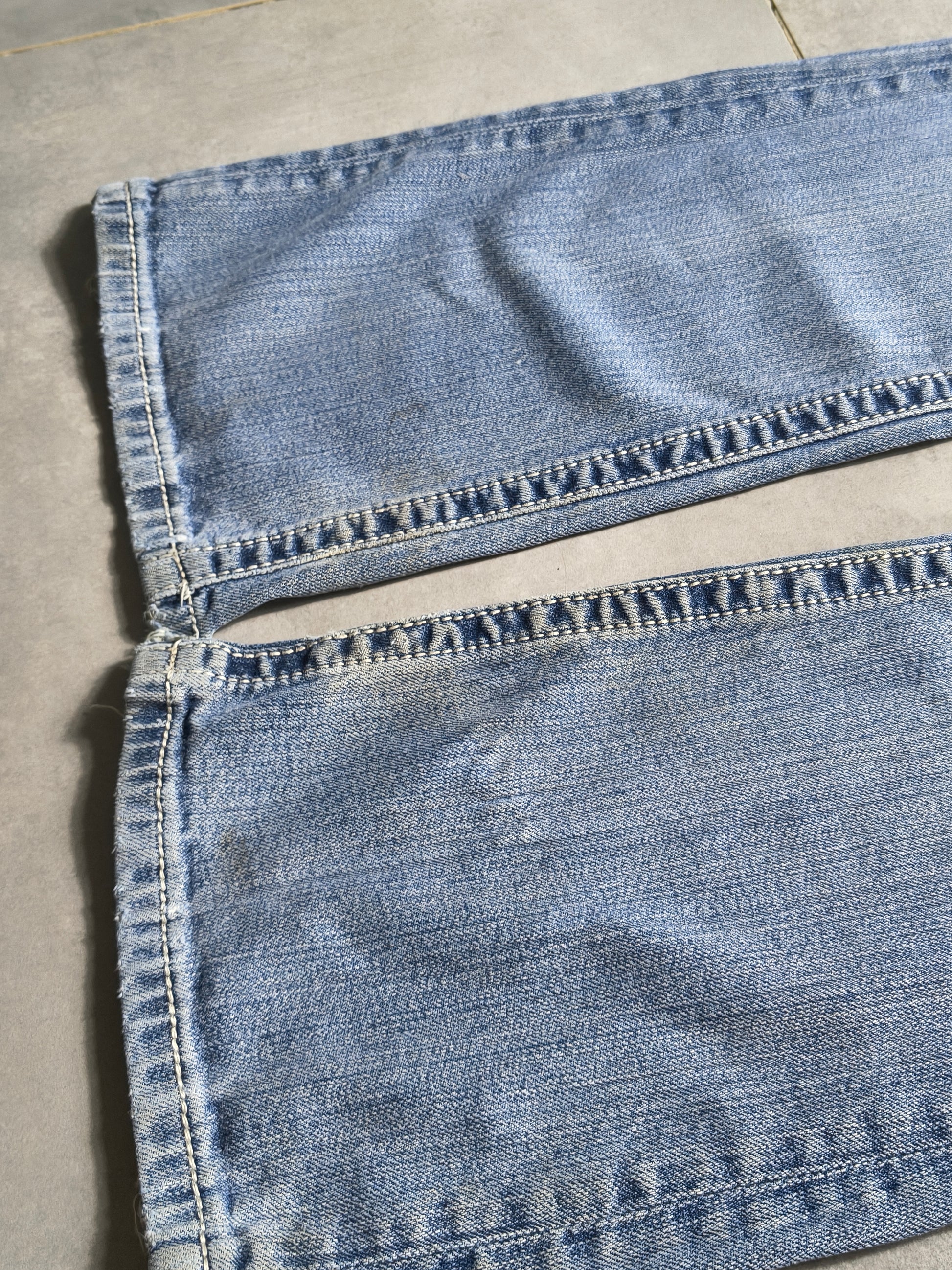 Niebieskie flared jeansy Miss Me