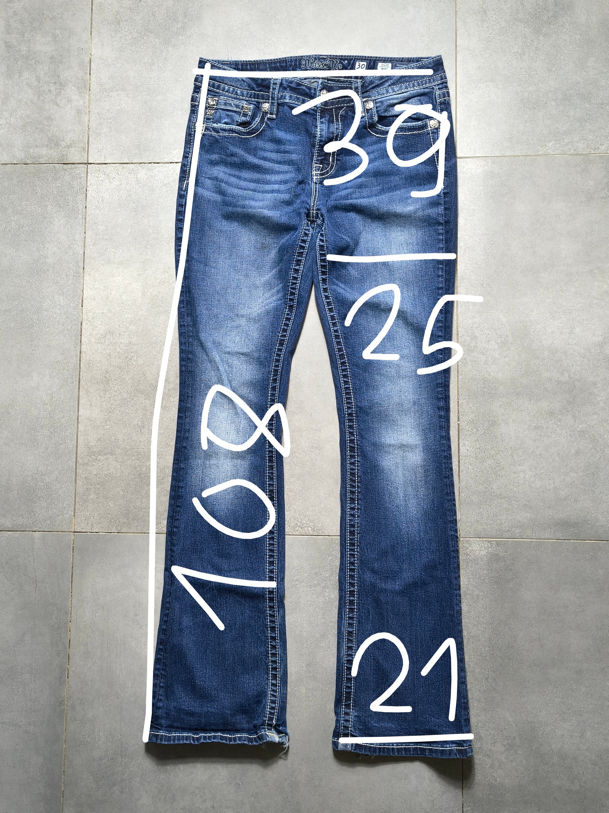 Granatowe flared jeansy Miss Me