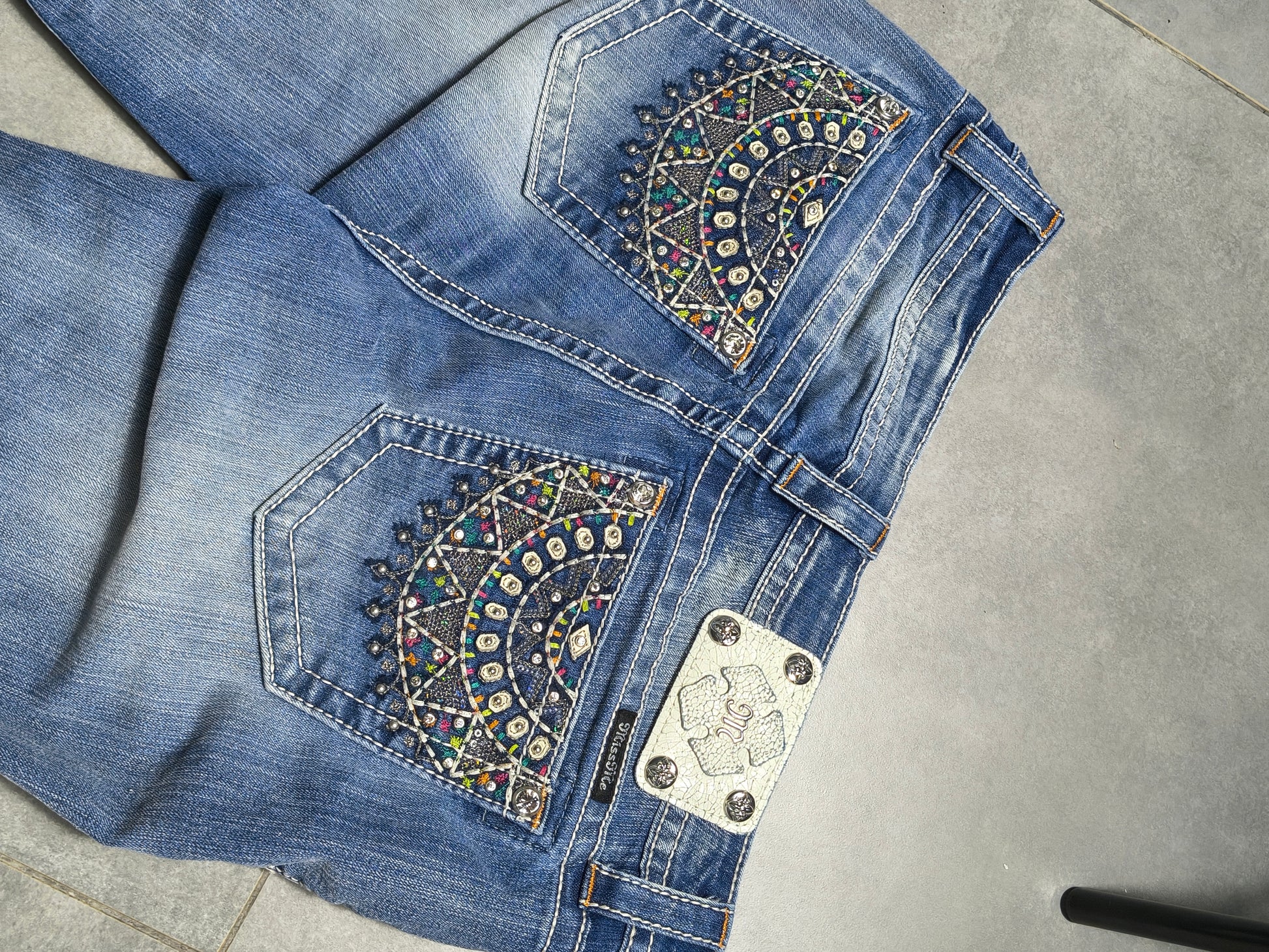 Jasnoniebieskie flared jeansy Miss Me