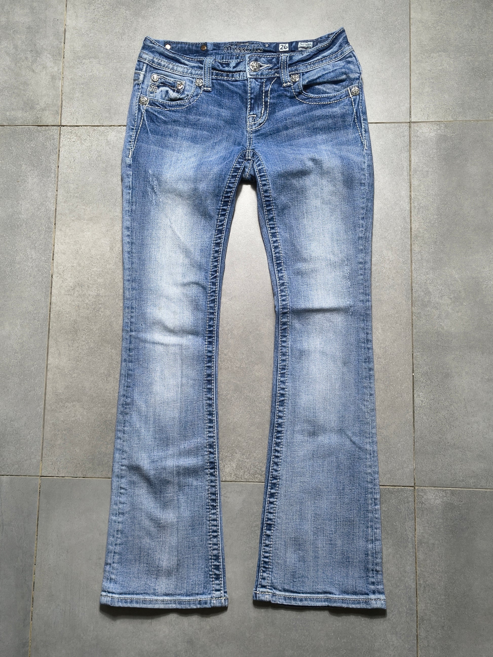 Jasnoniebieskie flared jeansy Miss Me