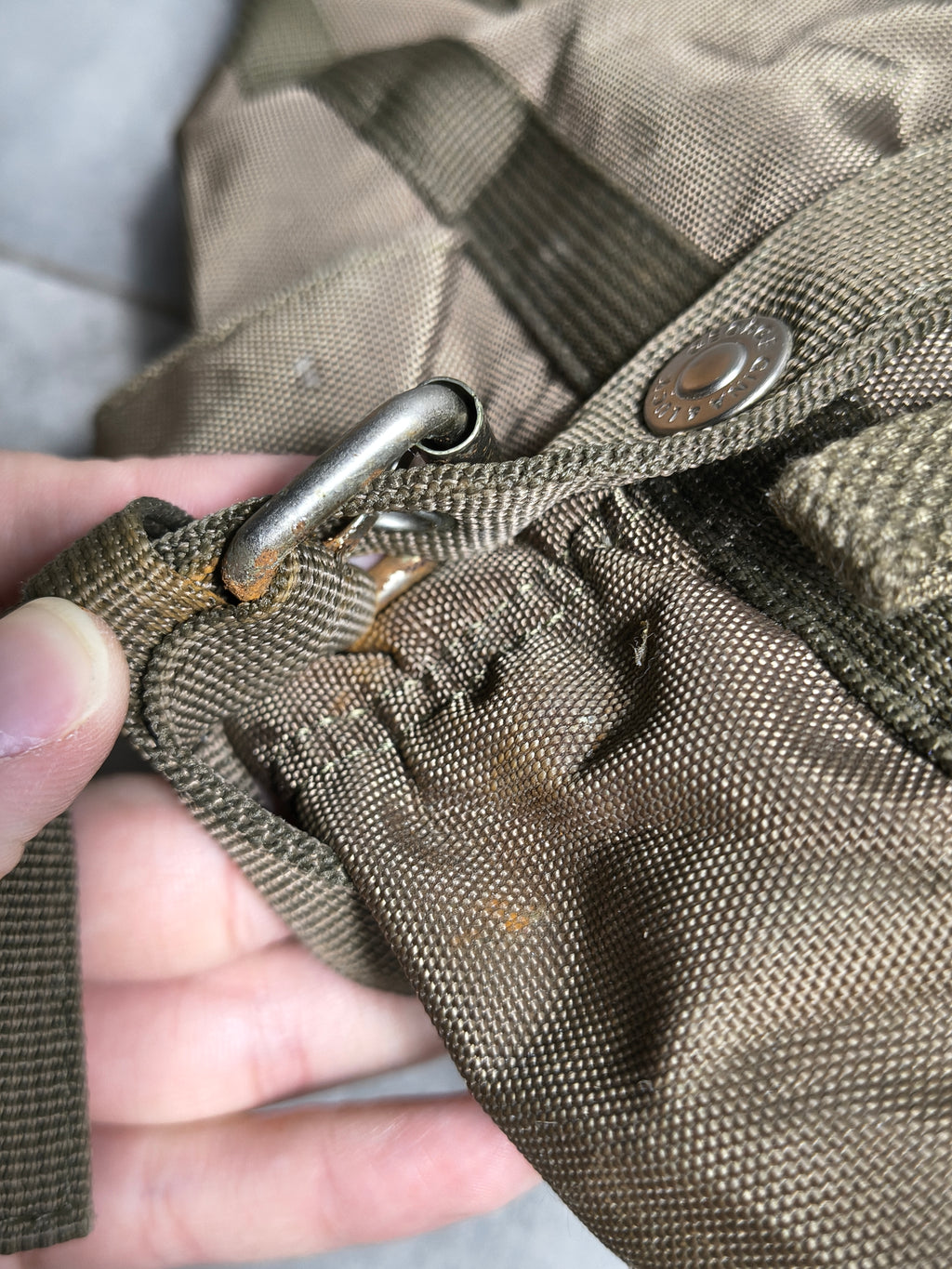 Oliwkowa torebka GGL