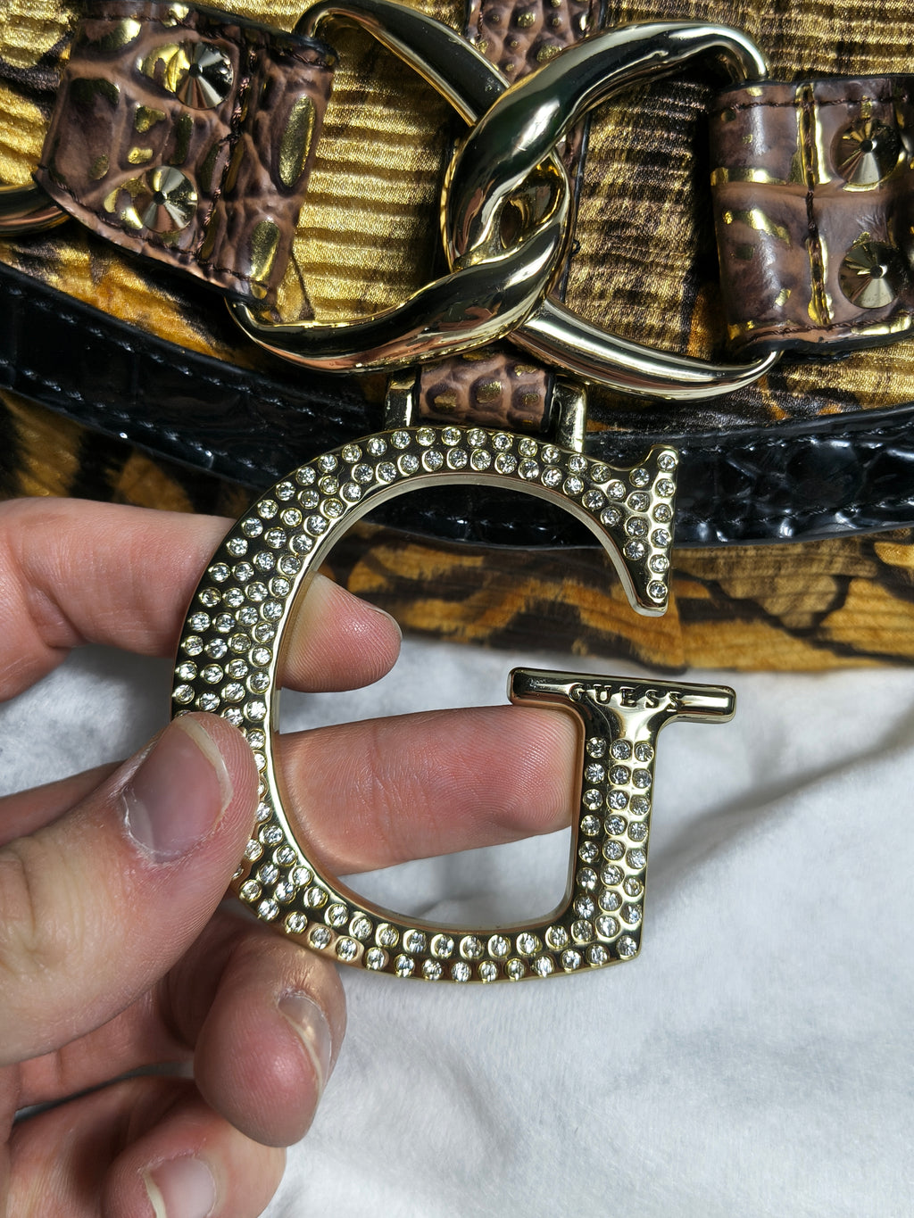 Panterkowa torebka Guess